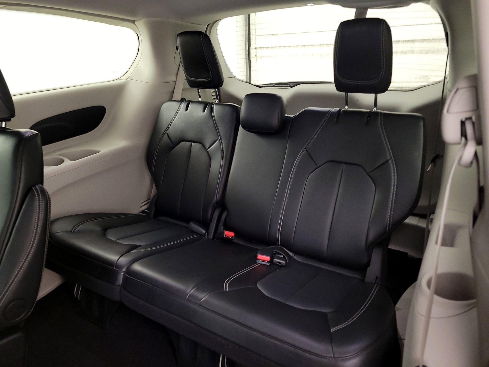 Thumbnail: 2024 Chrysler Pacifica - 20