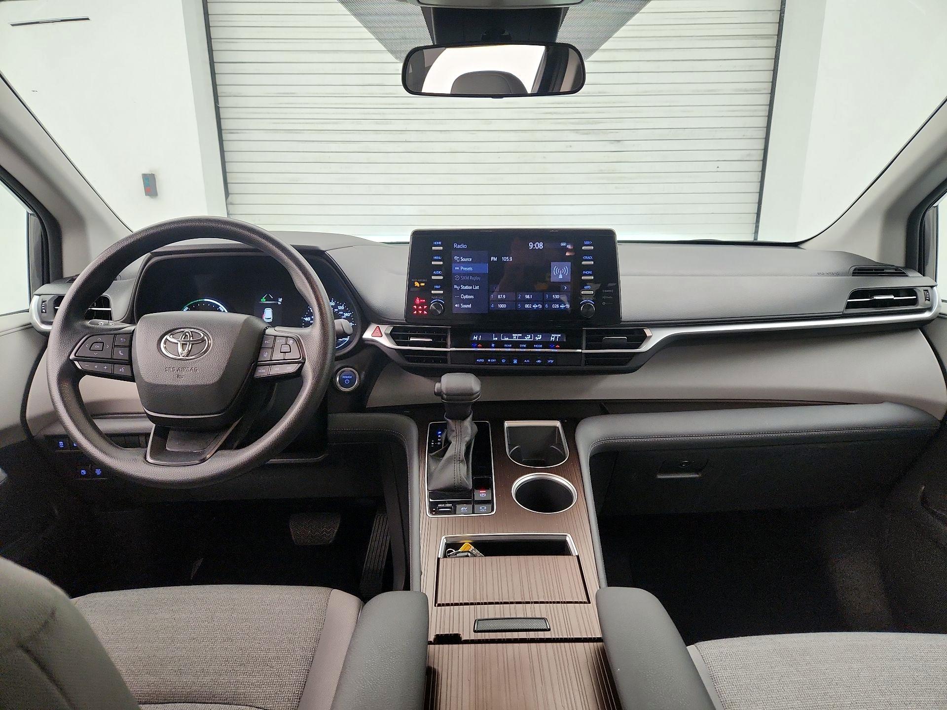 Thumbnail: 2024 Toyota Sienna - 9