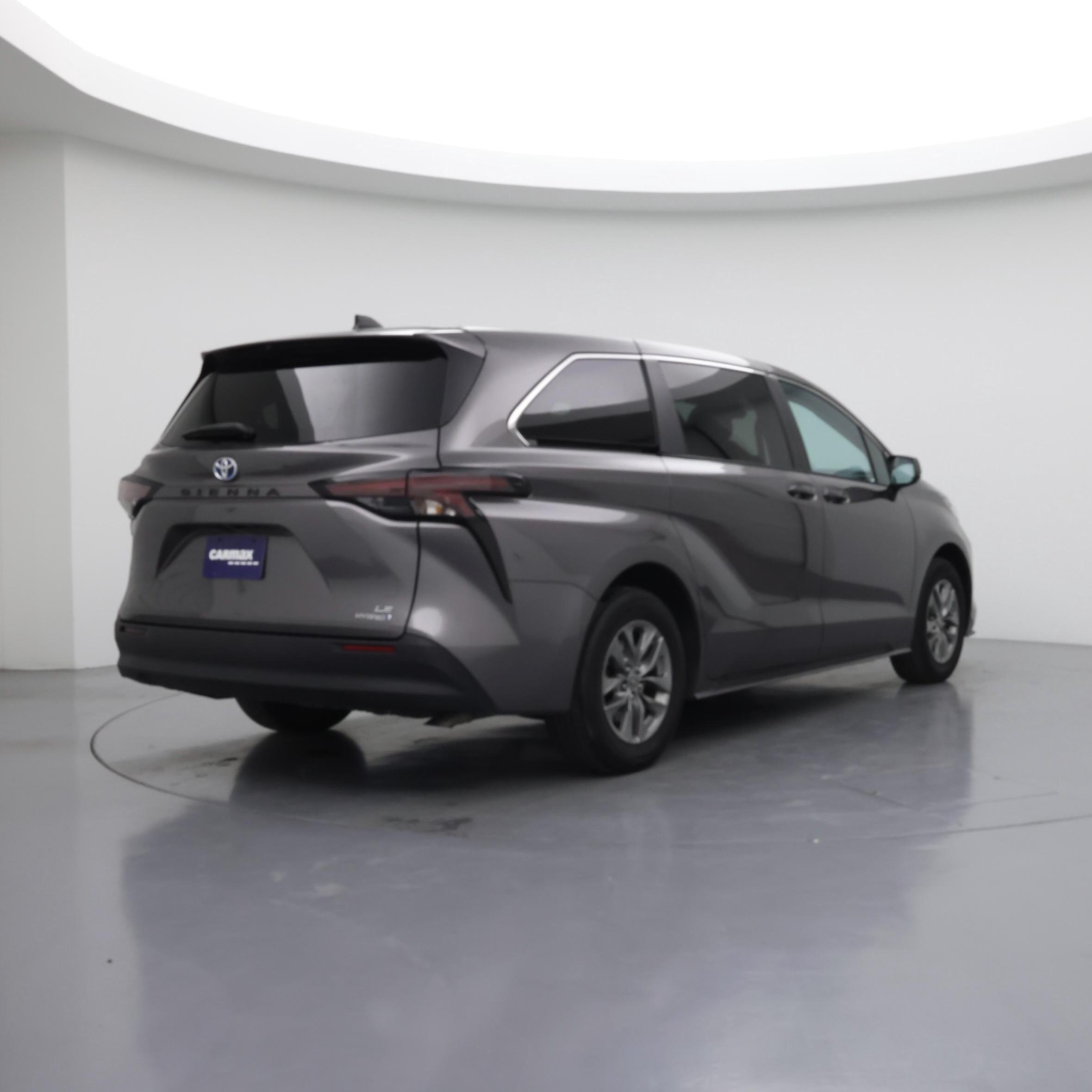 Thumbnail: 2024 Toyota Sienna - 8