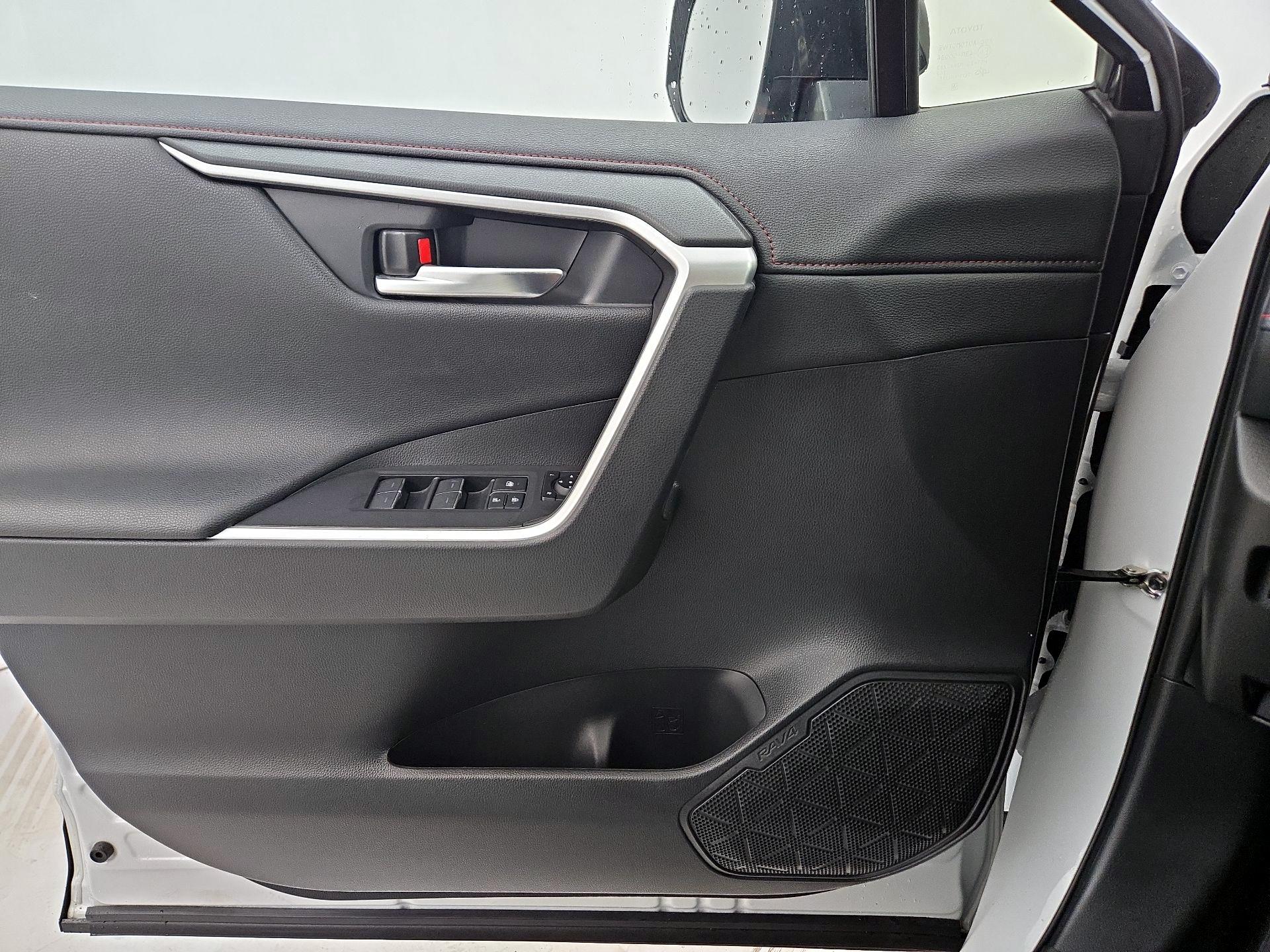 Thumbnail: 2023 Toyota RAV4 - 12