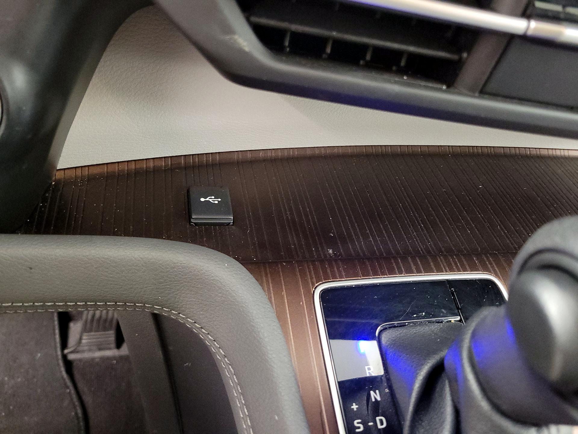 Thumbnail: 2024 Toyota Sienna - 18