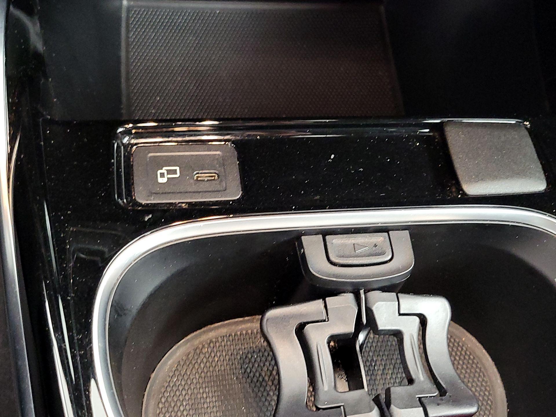 Thumbnail: 2022 Mercedes-Benz CLA - 18