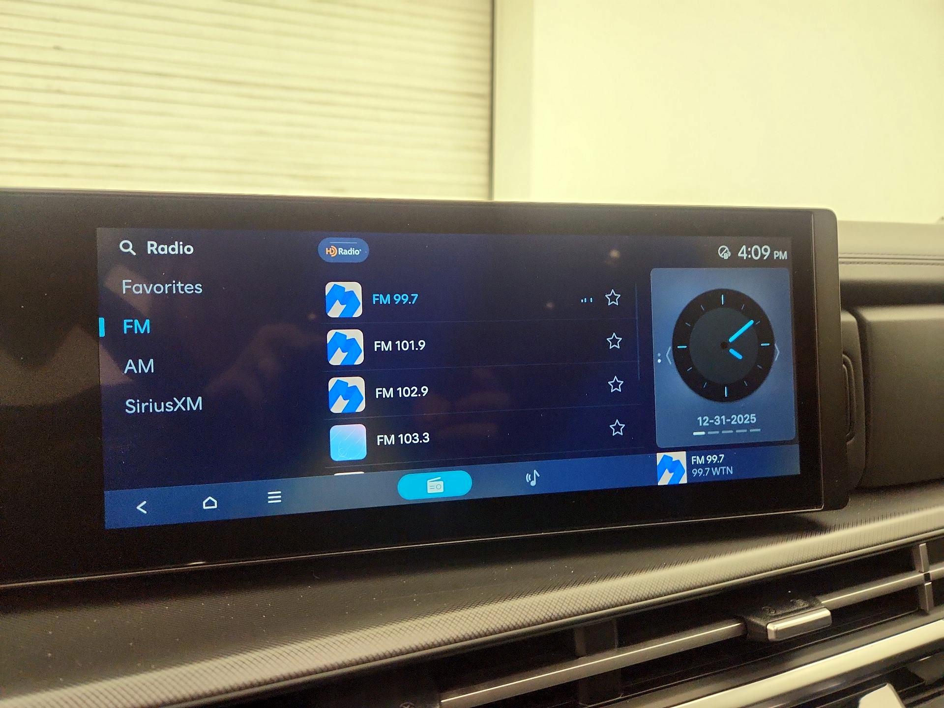 Thumbnail: 2025 Hyundai Santa Fe - 15