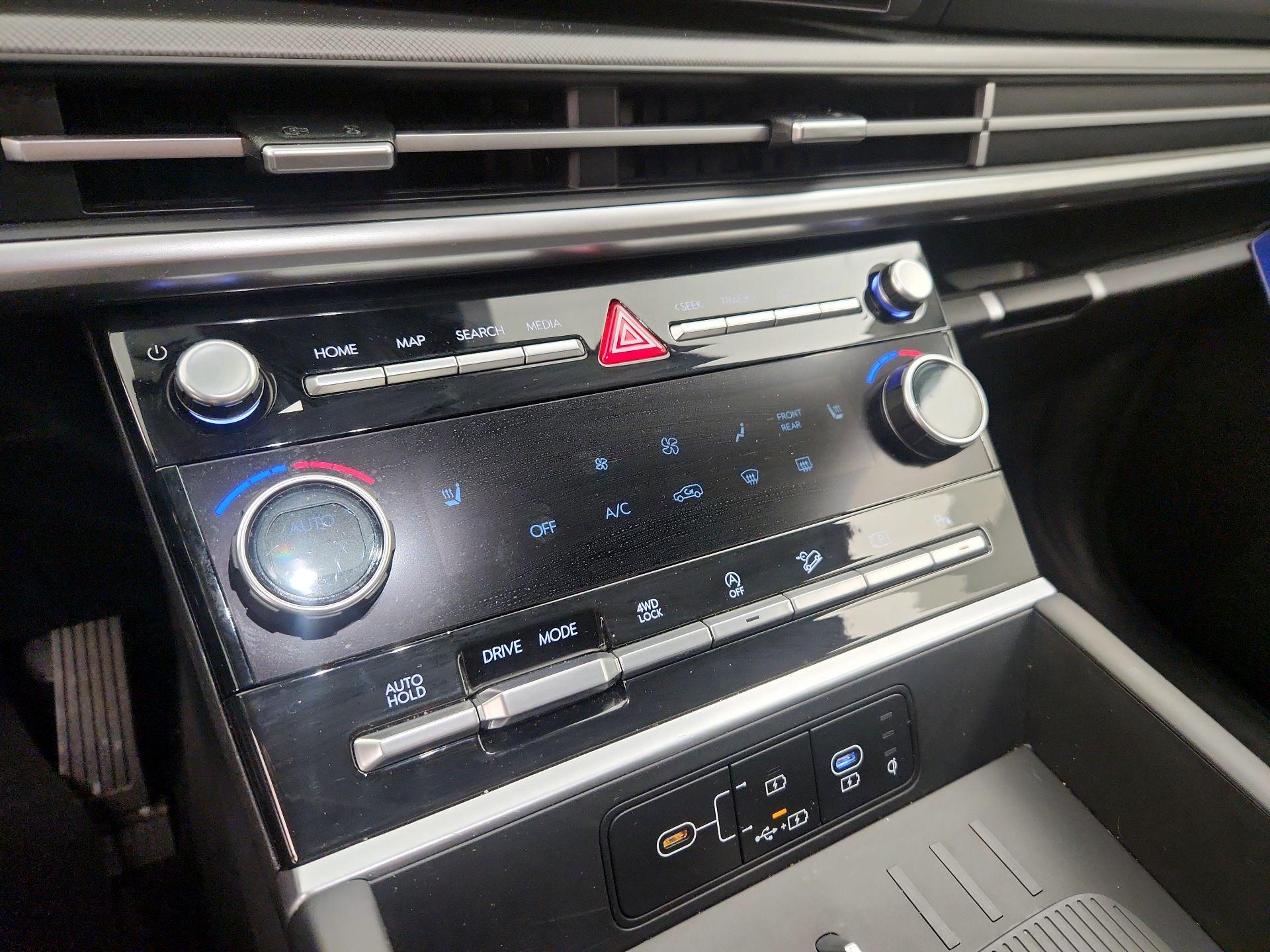 Thumbnail: 2025 Hyundai Santa Fe - 16