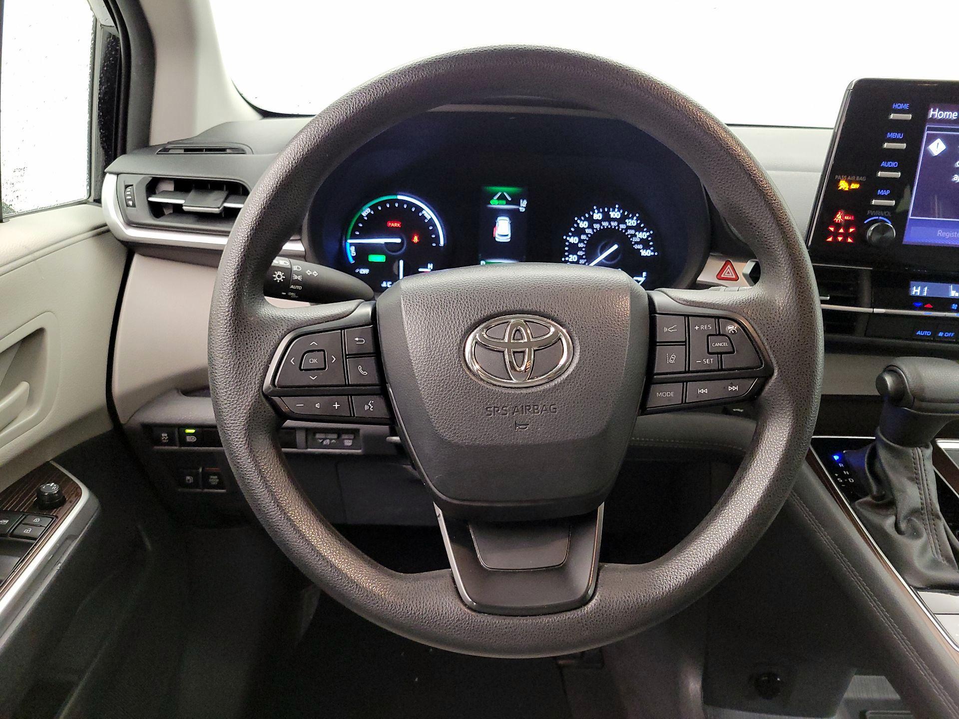 Thumbnail: 2024 Toyota Sienna - 10