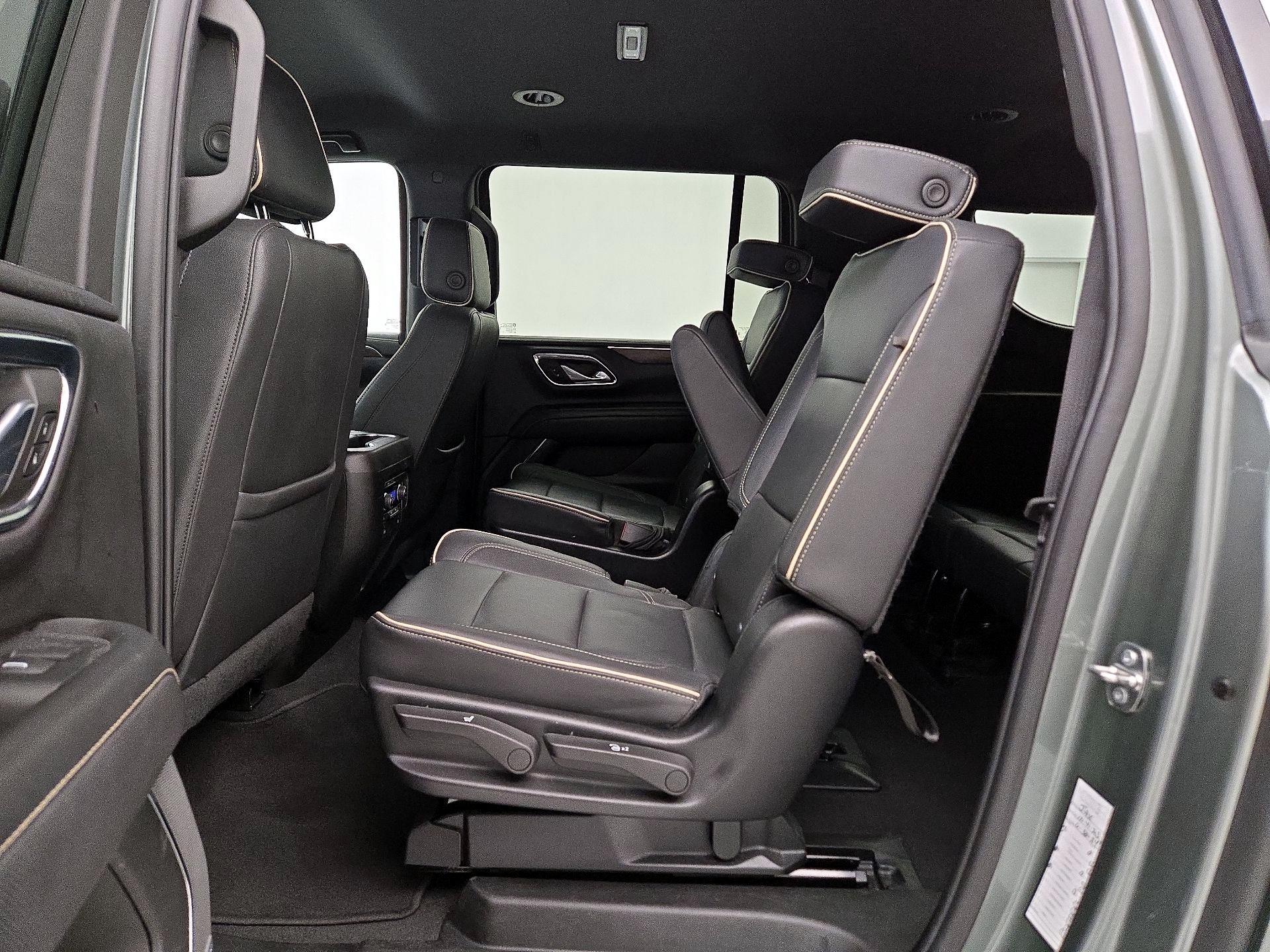 Thumbnail: 2023 Chevrolet Suburban - 19