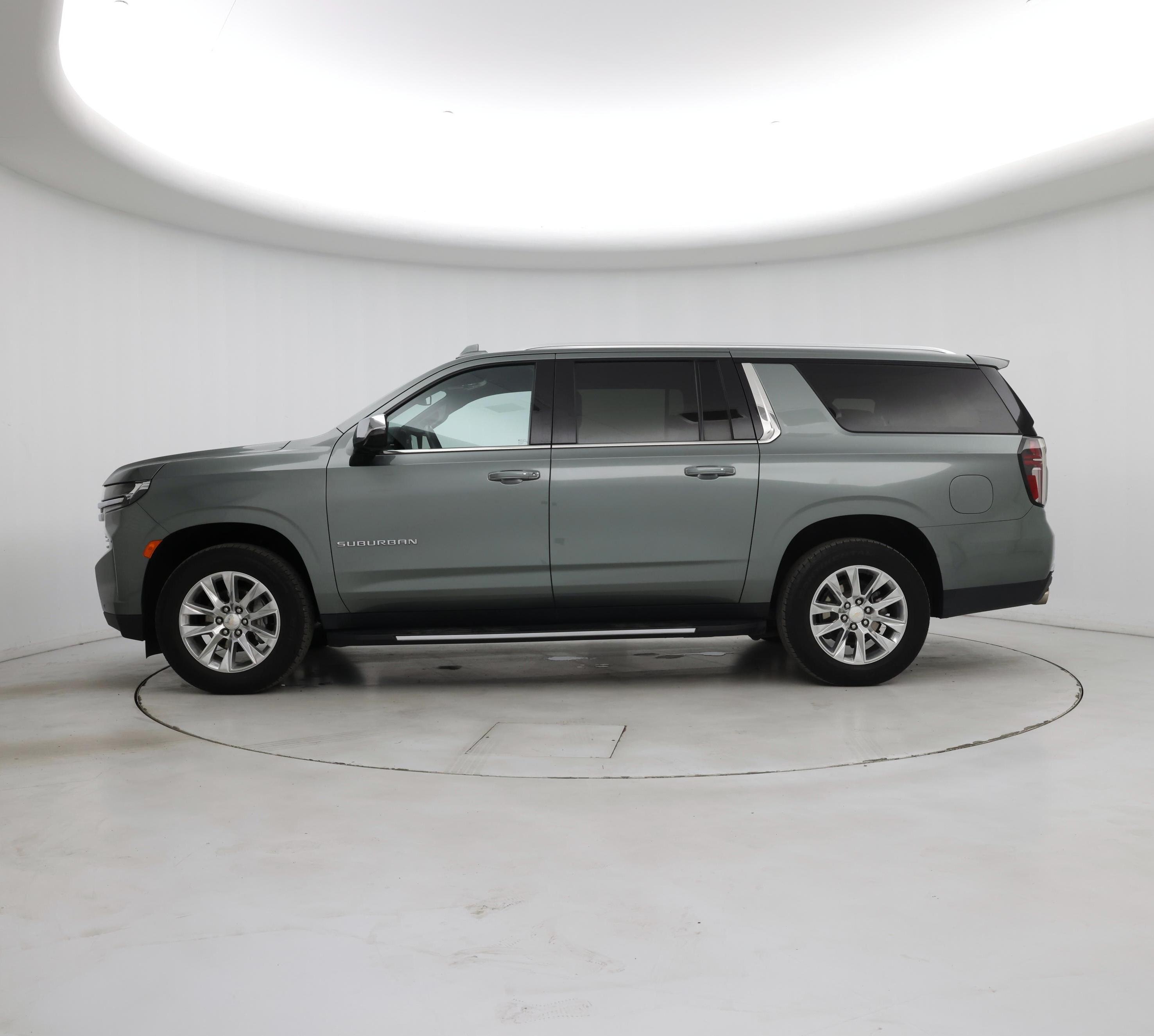 Thumbnail: 2023 Chevrolet Suburban - 3