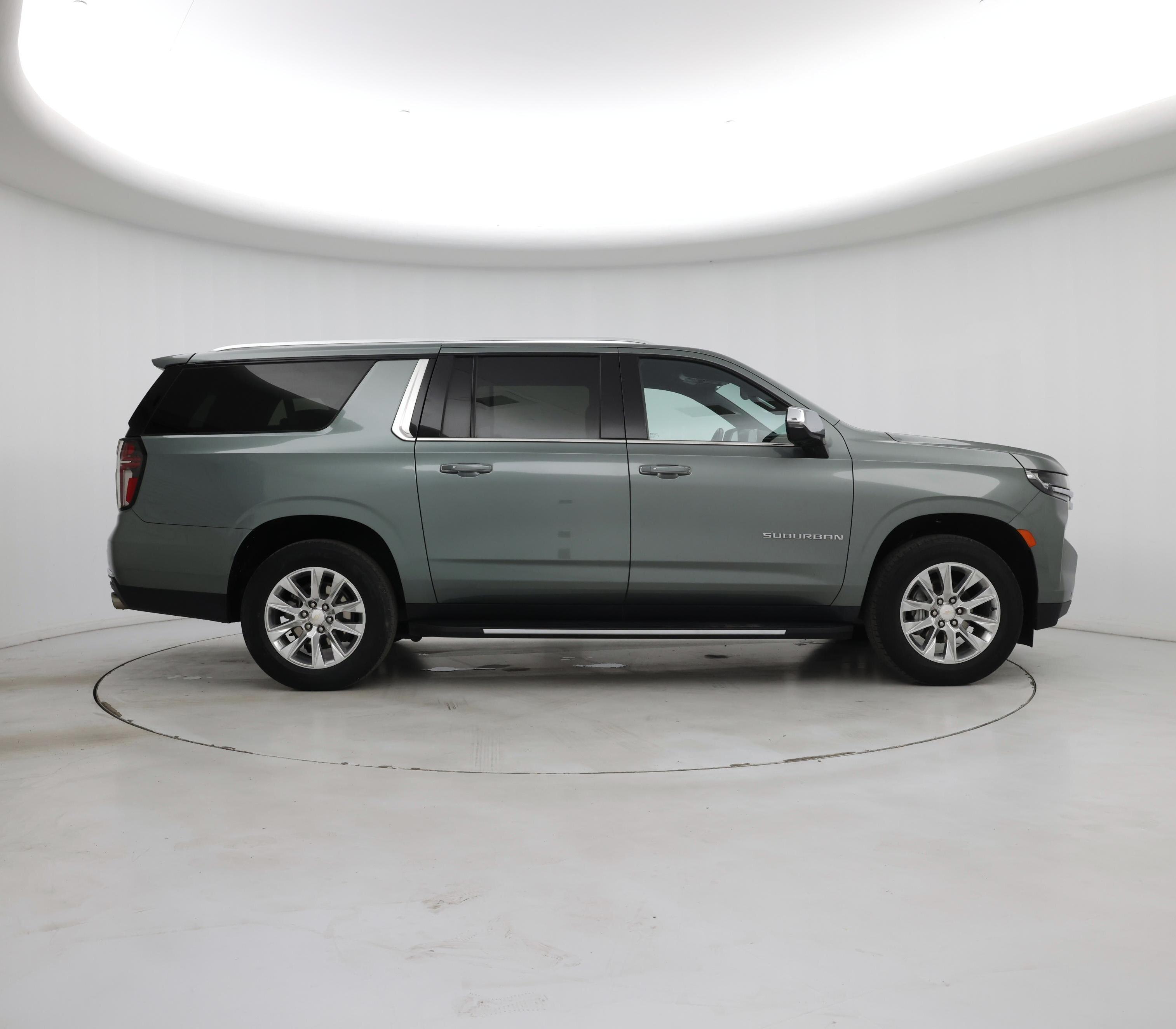 Thumbnail: 2023 Chevrolet Suburban - 7