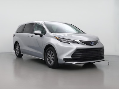2024 Toyota Sienna Hybrid LE