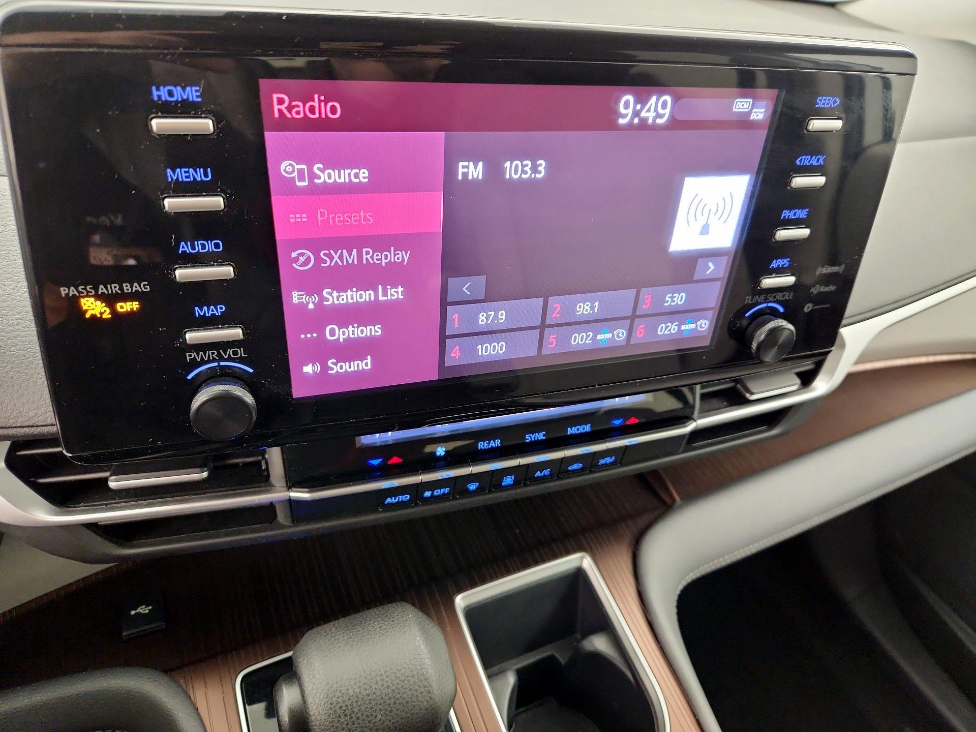 Thumbnail: 2024 Toyota Sienna - 15