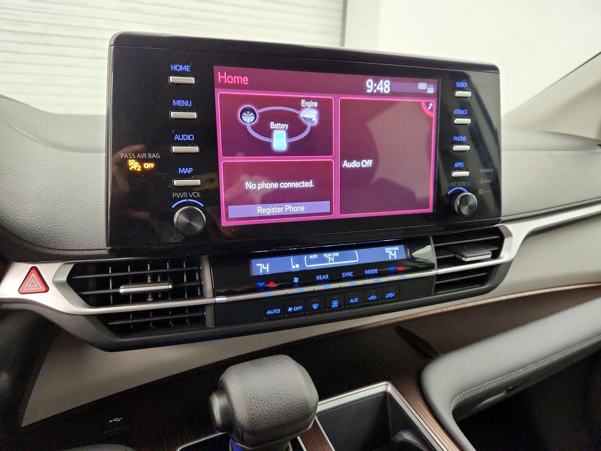 Thumbnail: 2024 Toyota Sienna - 16