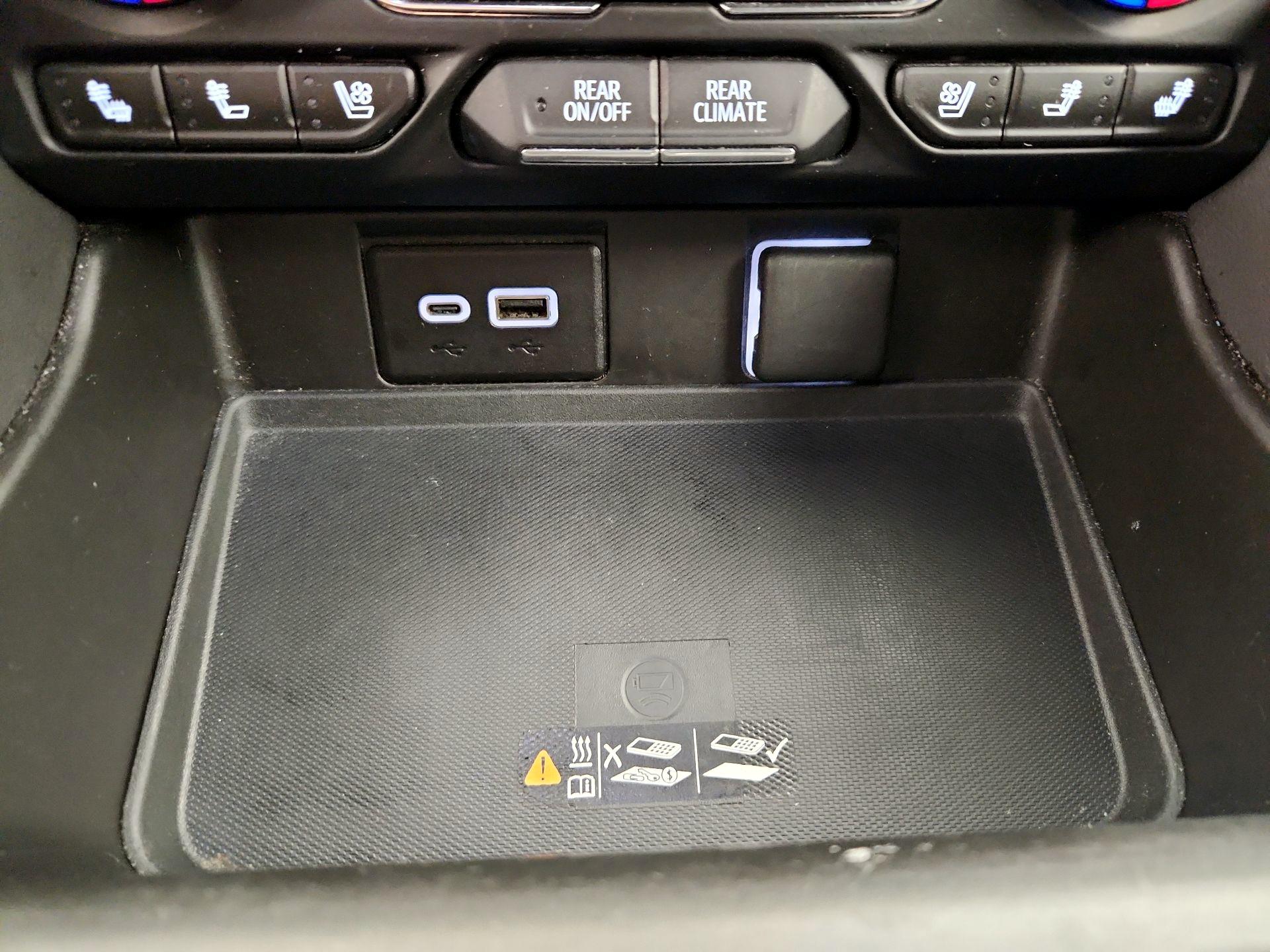 Thumbnail: 2023 Chevrolet Suburban - 18