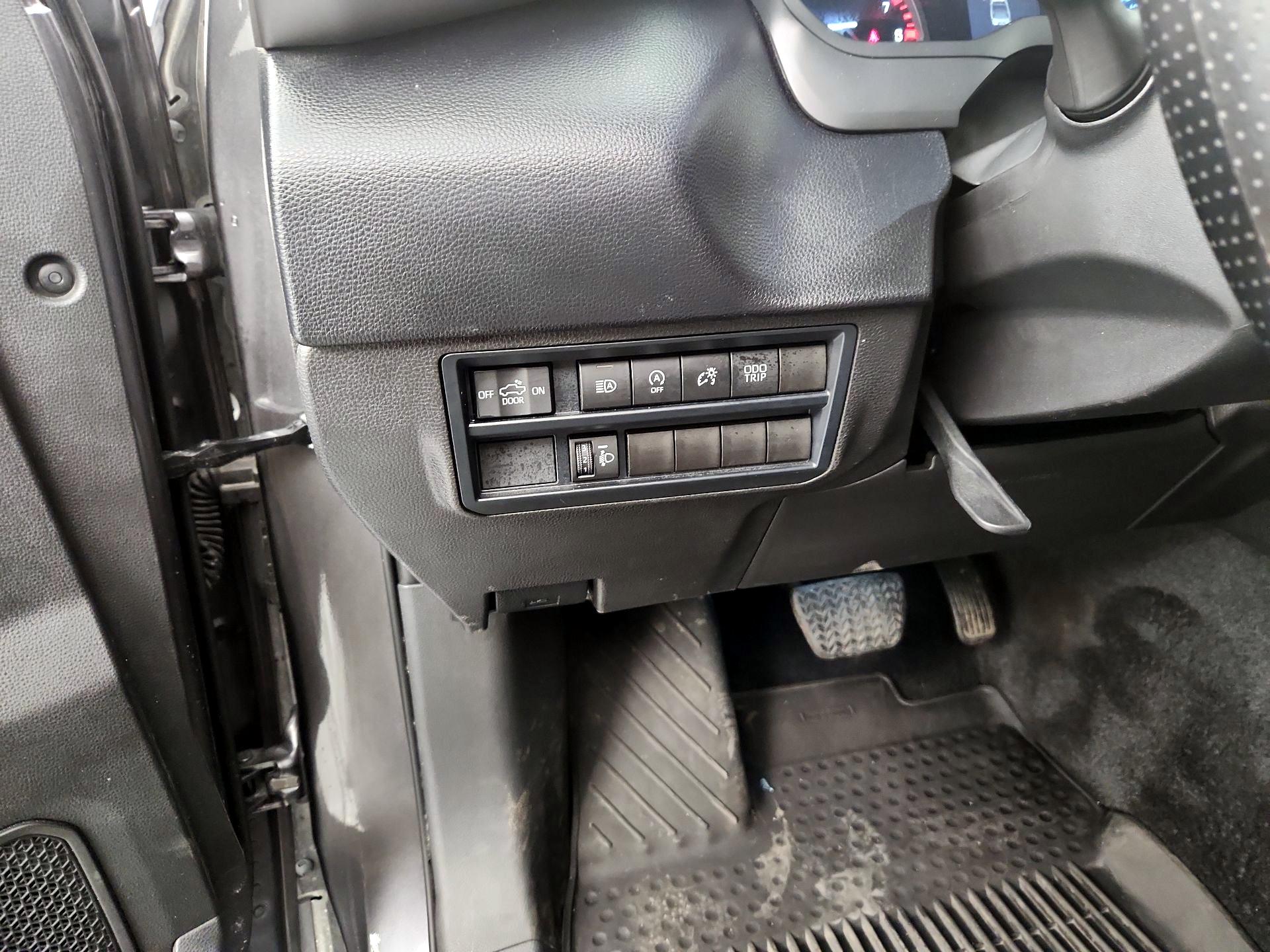 Thumbnail: 2025 Toyota Tundra - 13