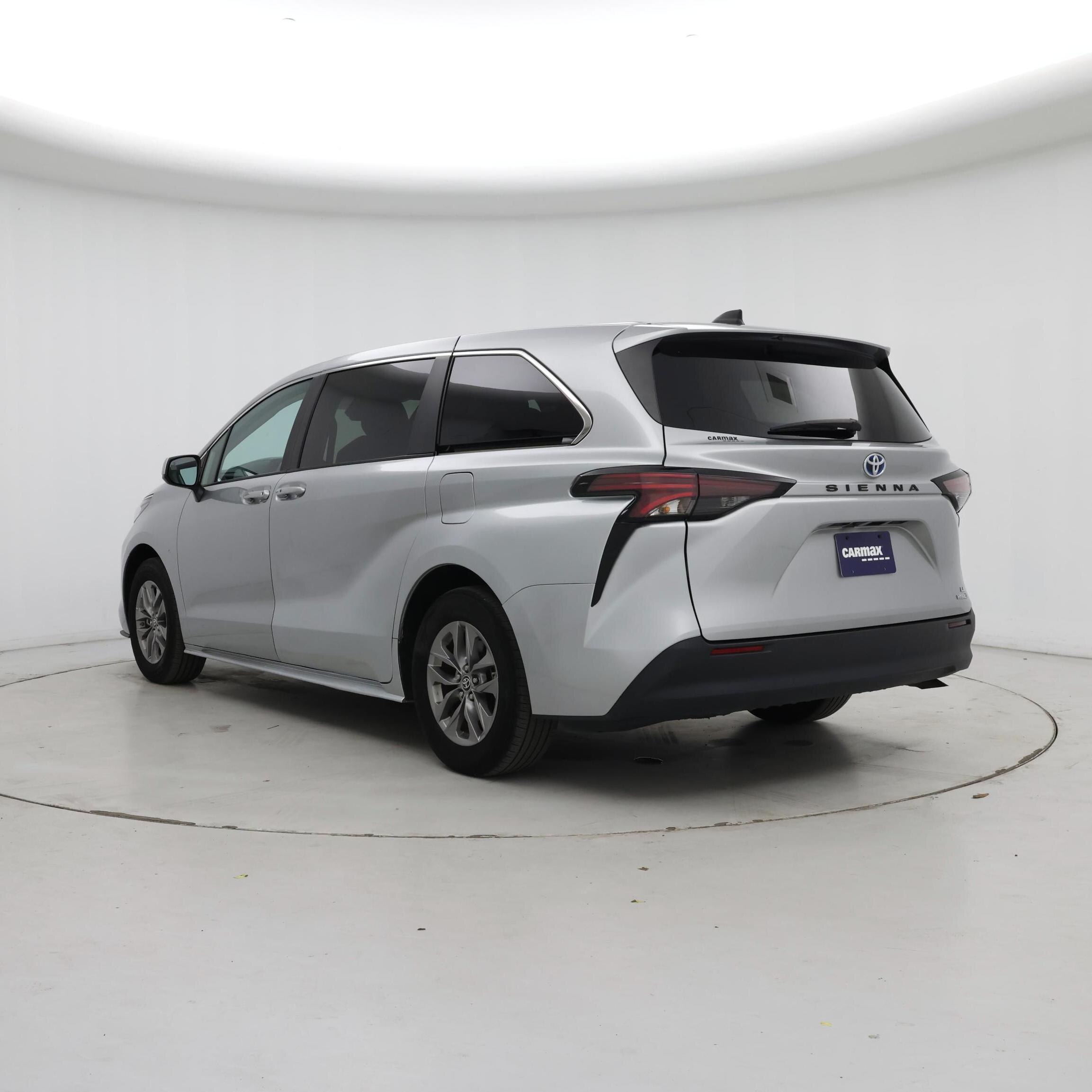 Thumbnail: 2024 Toyota Sienna - 2