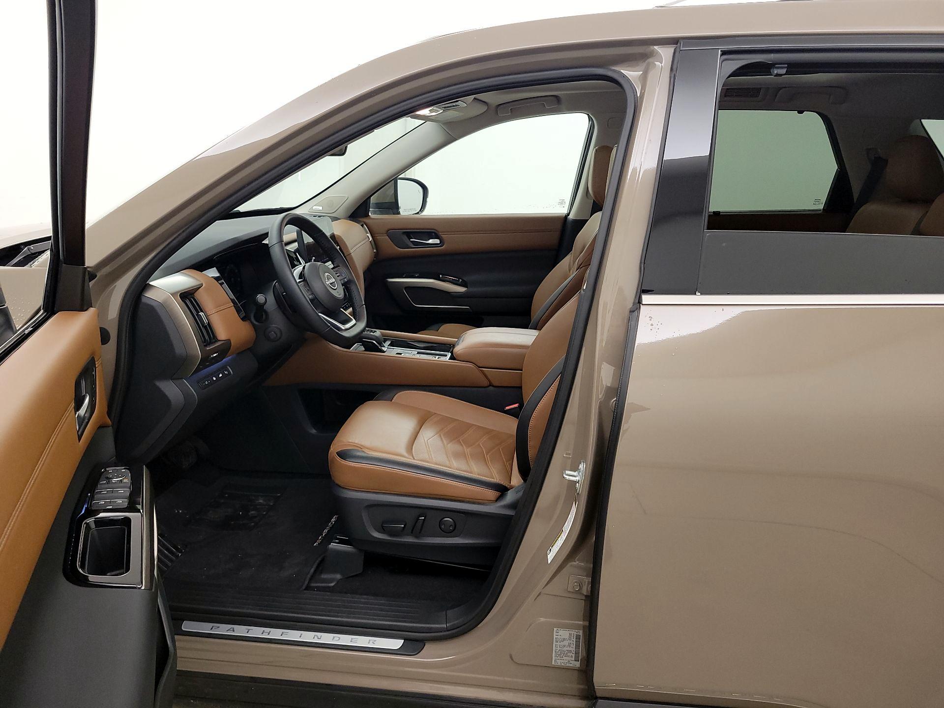 Thumbnail: 2024 Nissan Pathfinder - 11