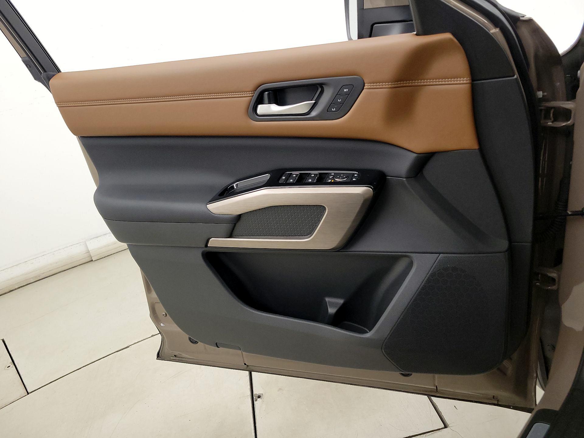 Thumbnail: 2024 Nissan Pathfinder - 12