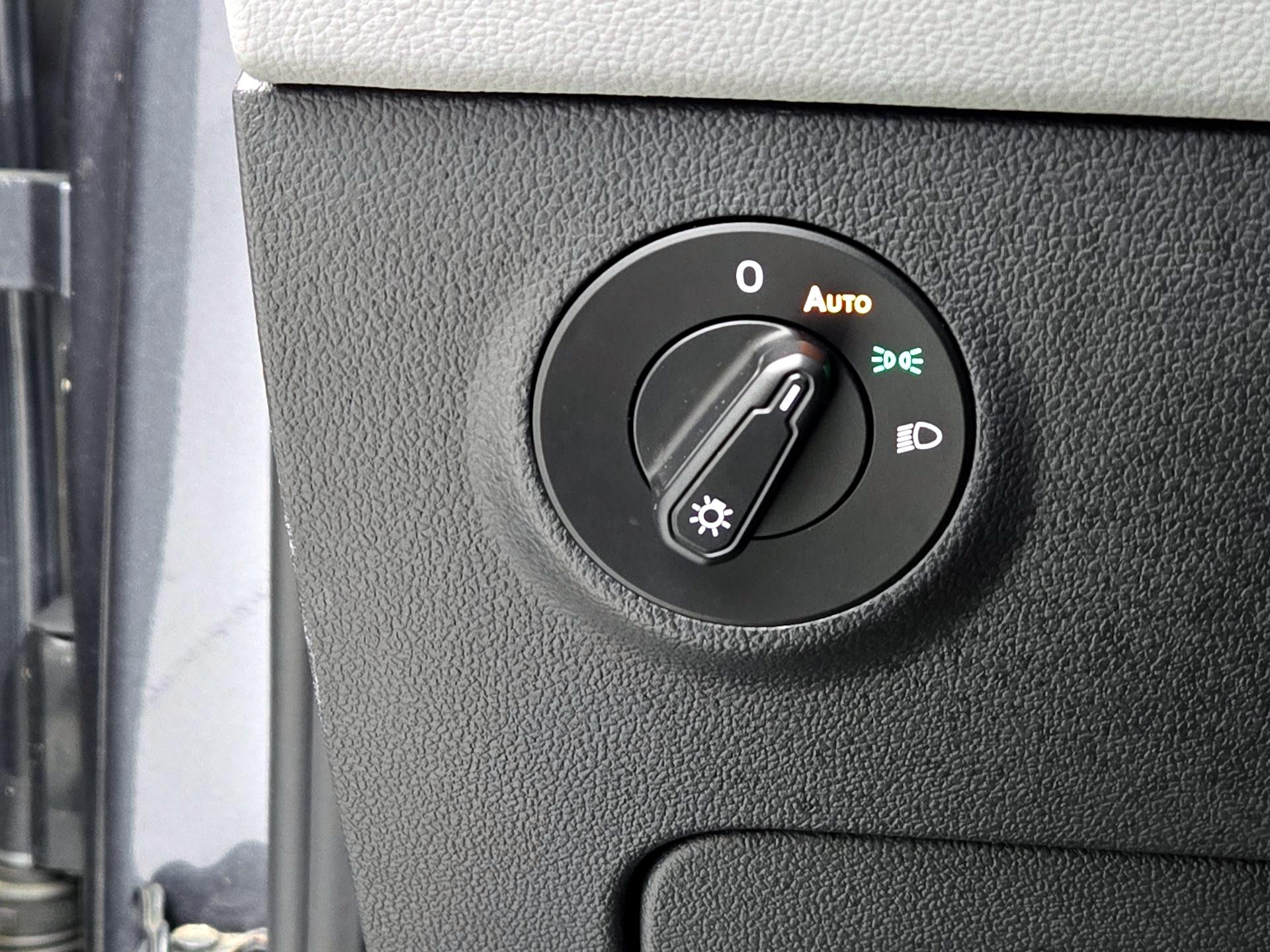 Thumbnail: 2022 Volkswagen Taos - 13