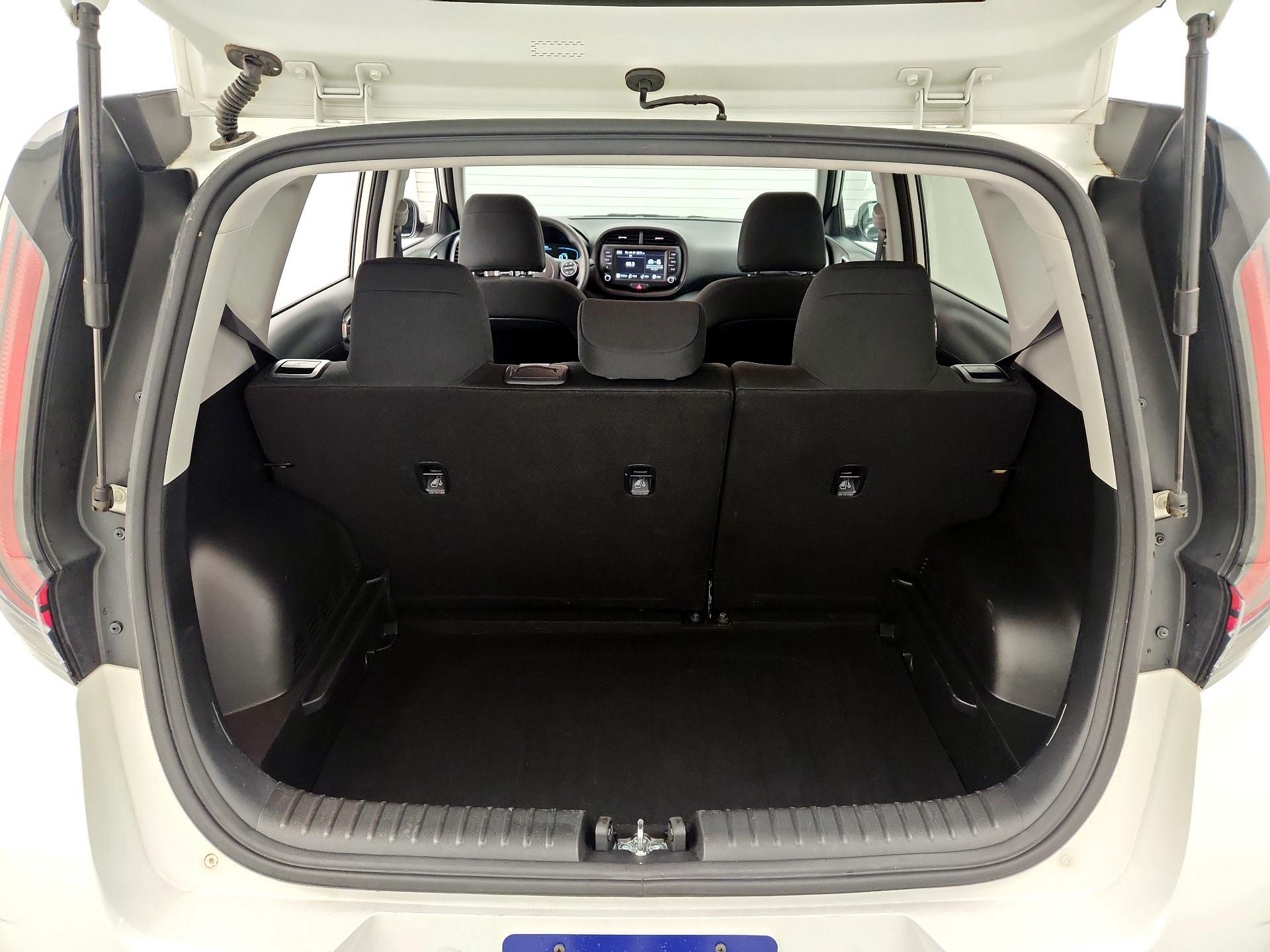 Thumbnail: 2023 Kia Soul - 20