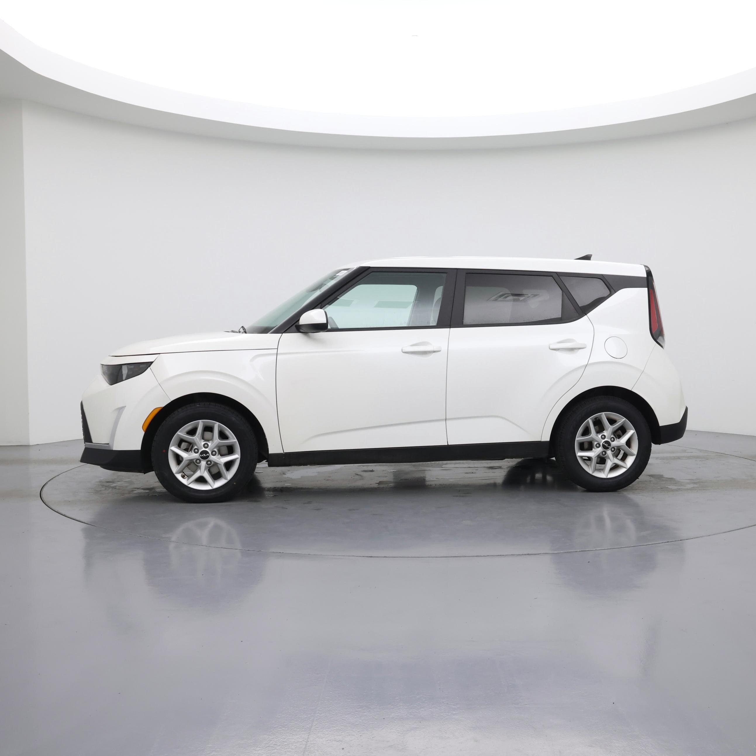Thumbnail: 2023 Kia Soul - 3