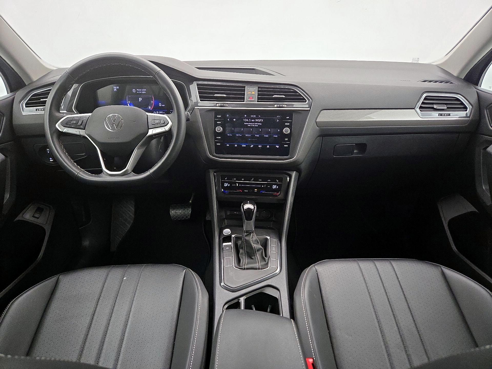 Thumbnail: 2024 Volkswagen Tiguan - 9