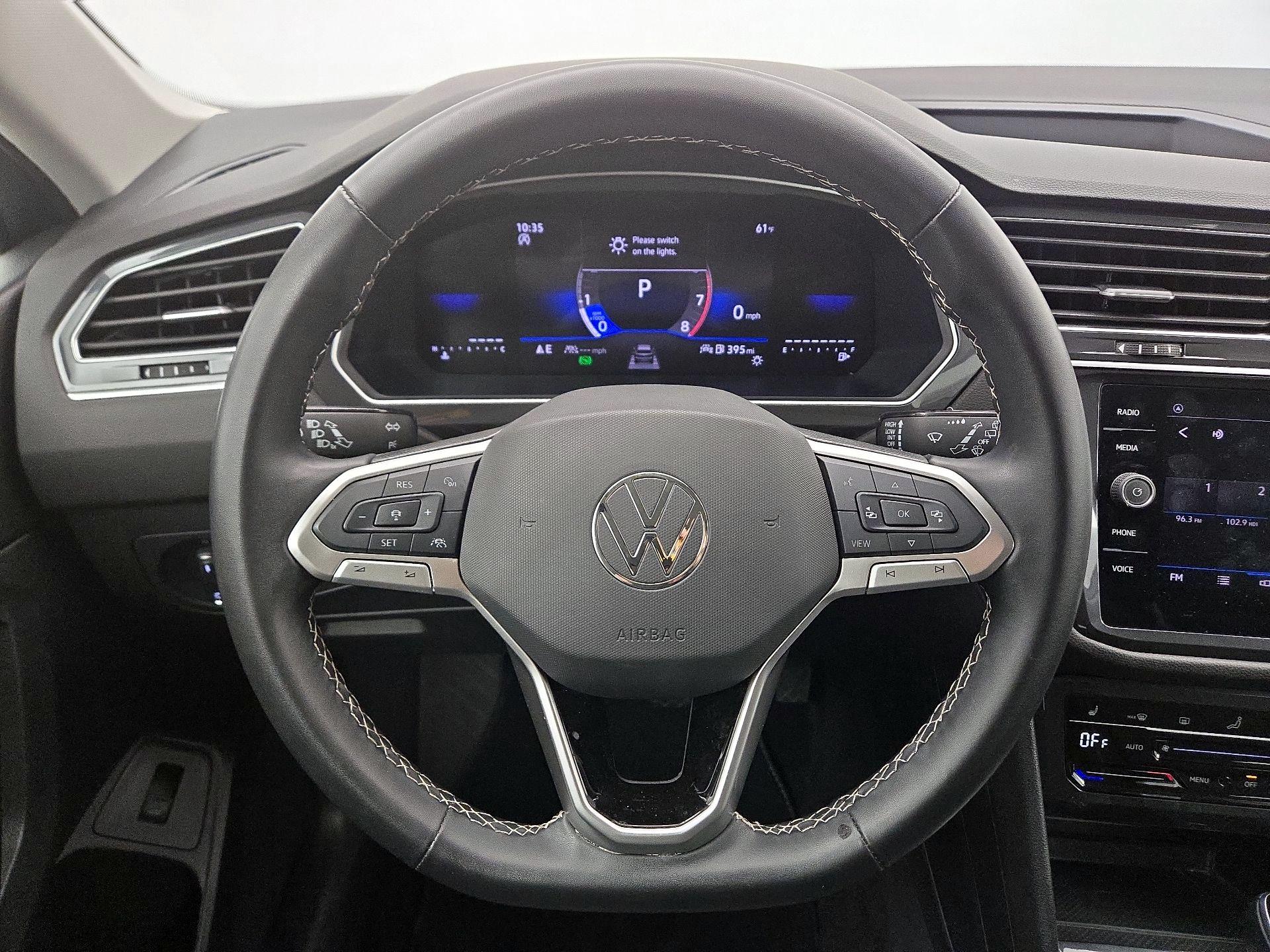 Thumbnail: 2024 Volkswagen Tiguan - 10