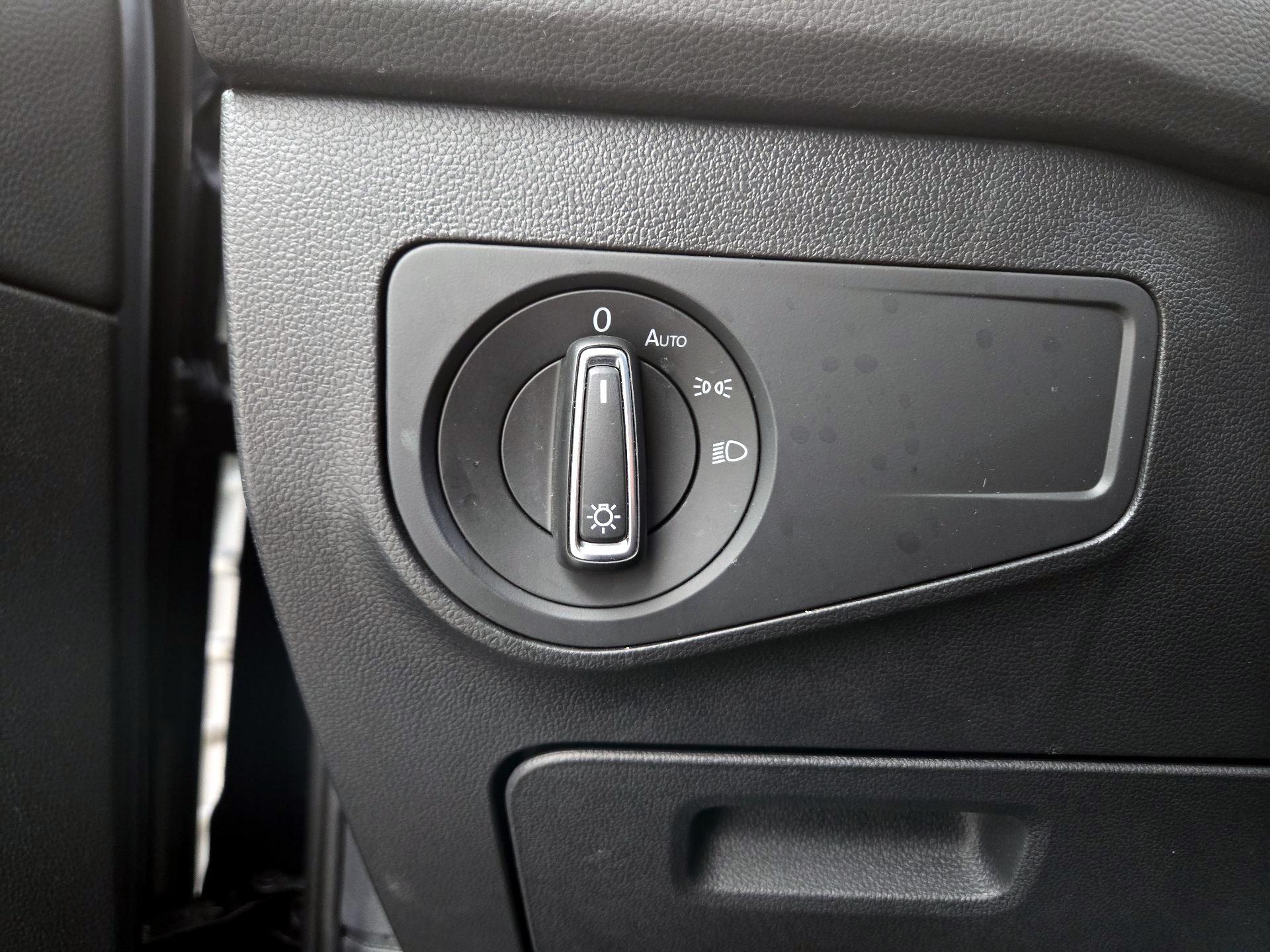 Thumbnail: 2024 Volkswagen Tiguan - 13