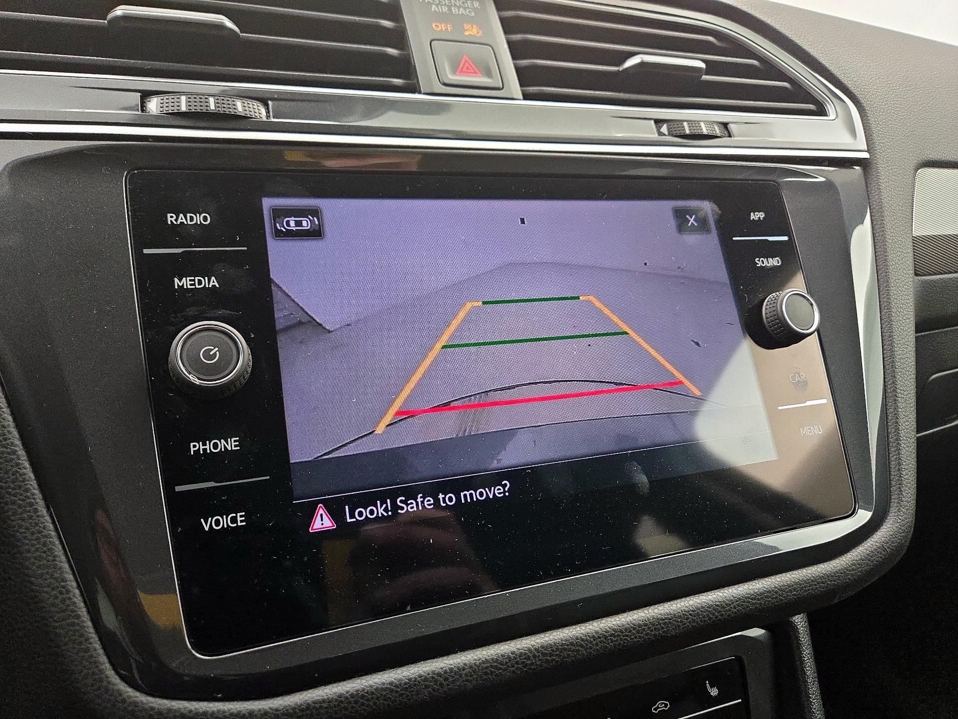 Thumbnail: 2024 Volkswagen Tiguan - 14