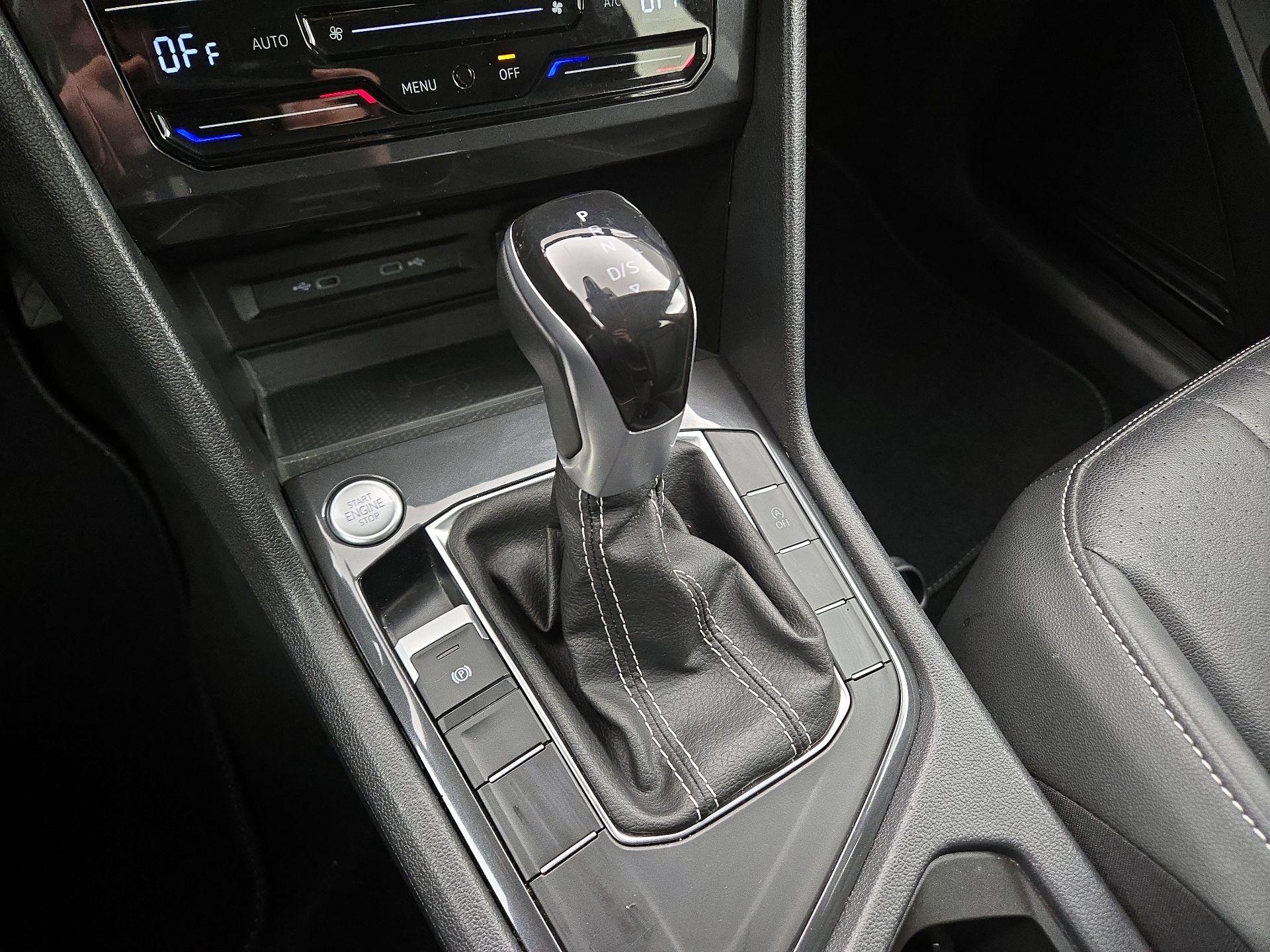 Thumbnail: 2024 Volkswagen Tiguan - 17