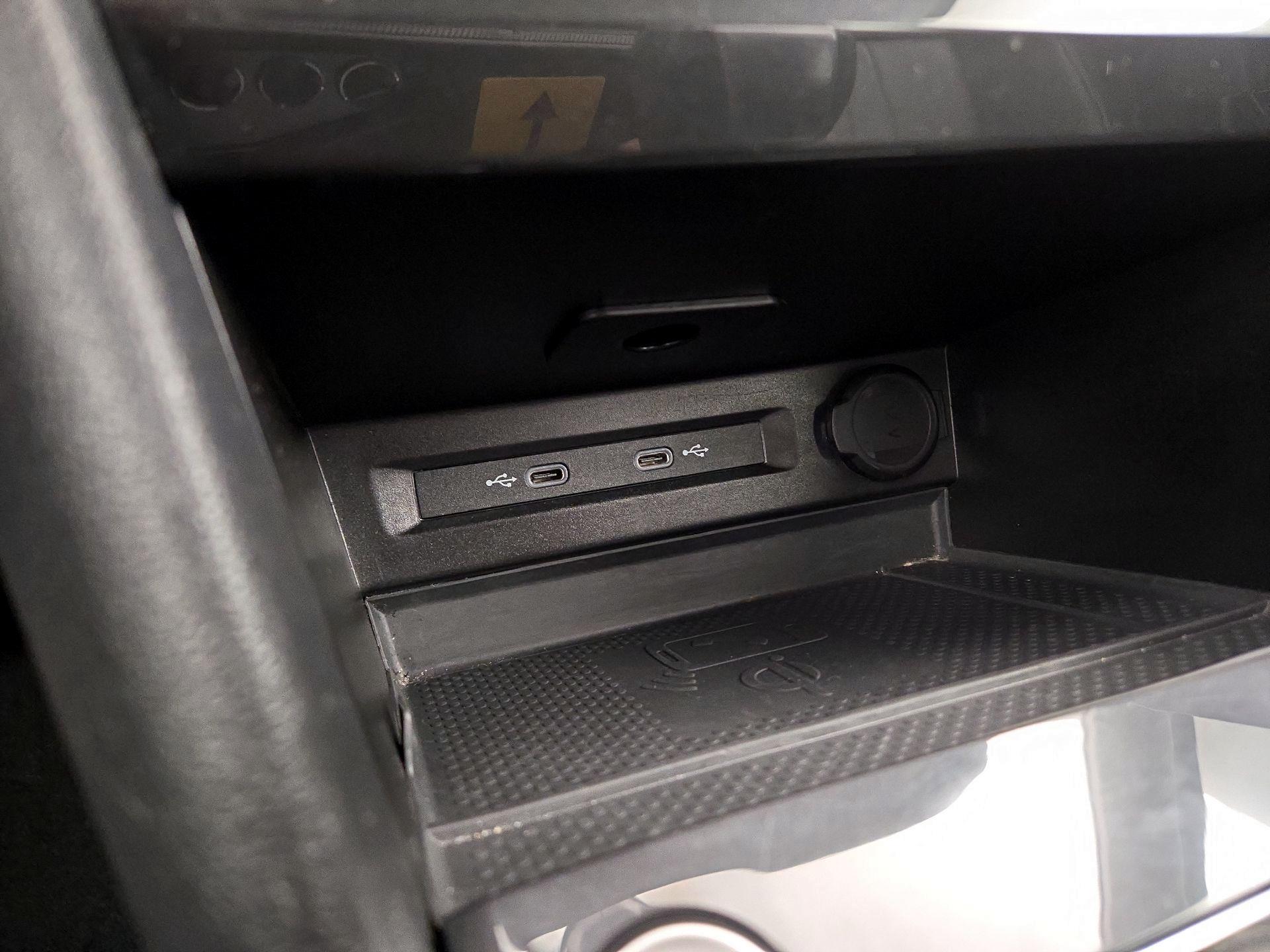 Thumbnail: 2024 Volkswagen Tiguan - 18