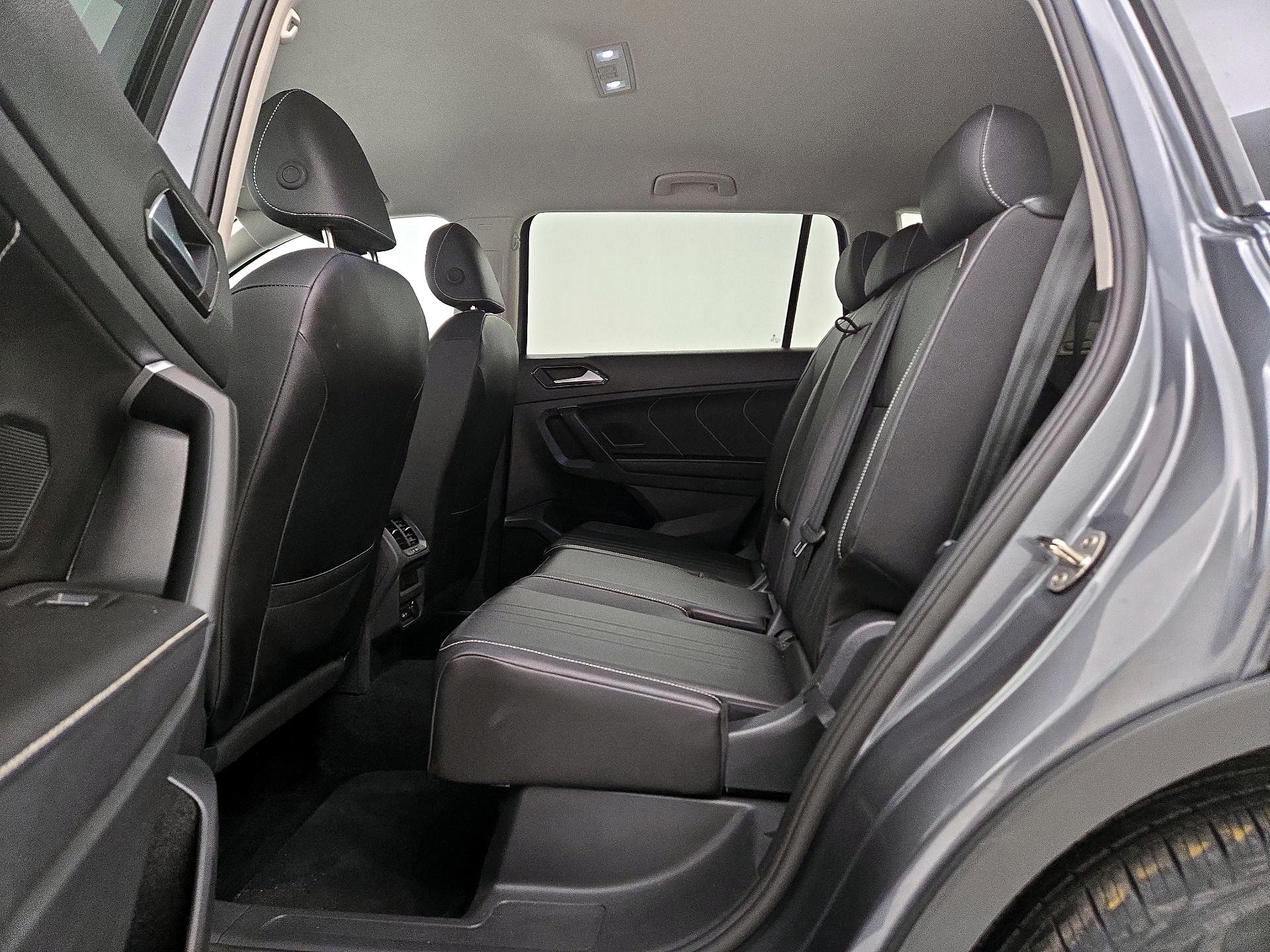 Thumbnail: 2024 Volkswagen Tiguan - 19