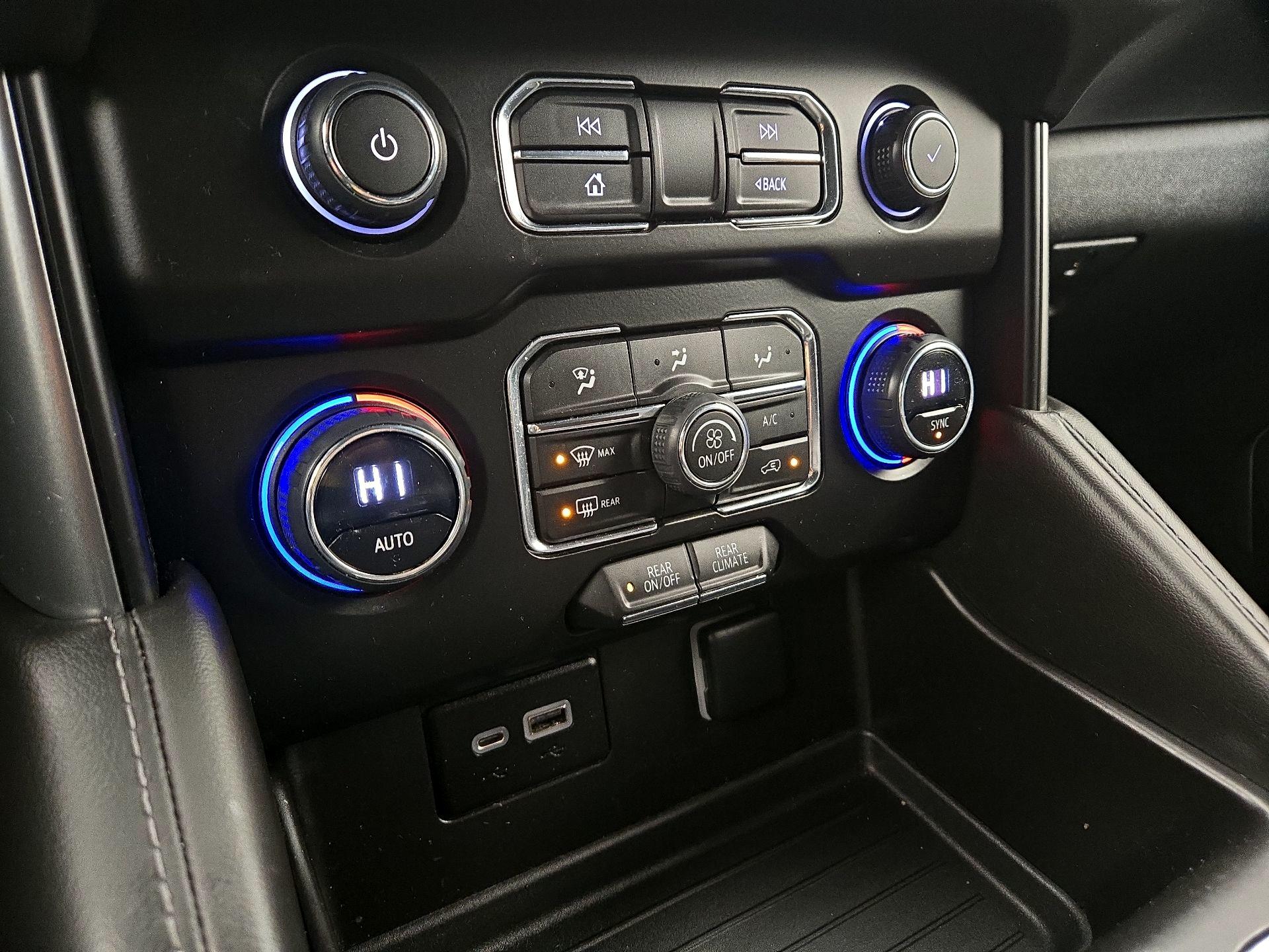 Thumbnail: 2023 Chevrolet Tahoe - 16