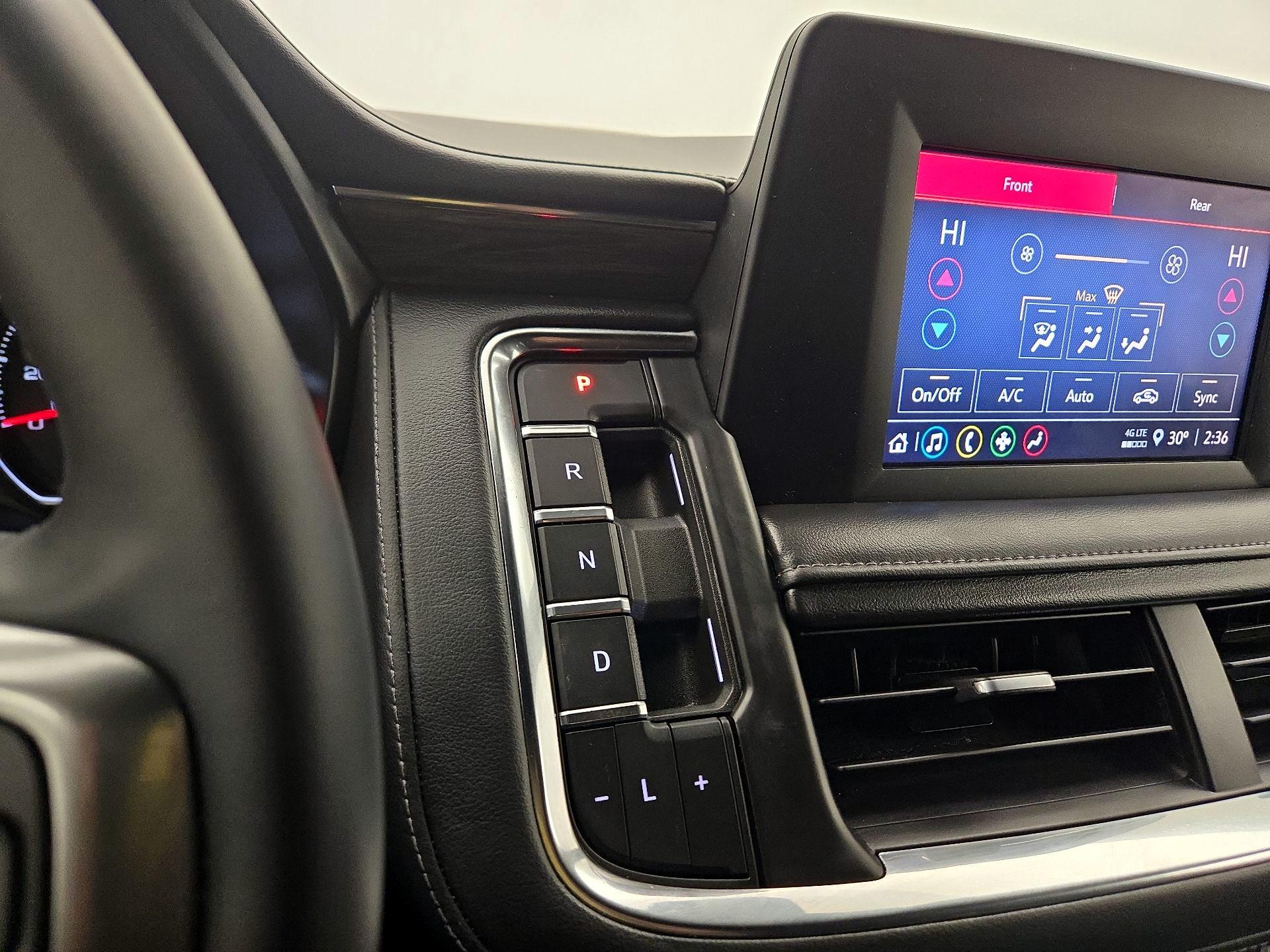 Thumbnail: 2023 Chevrolet Tahoe - 17