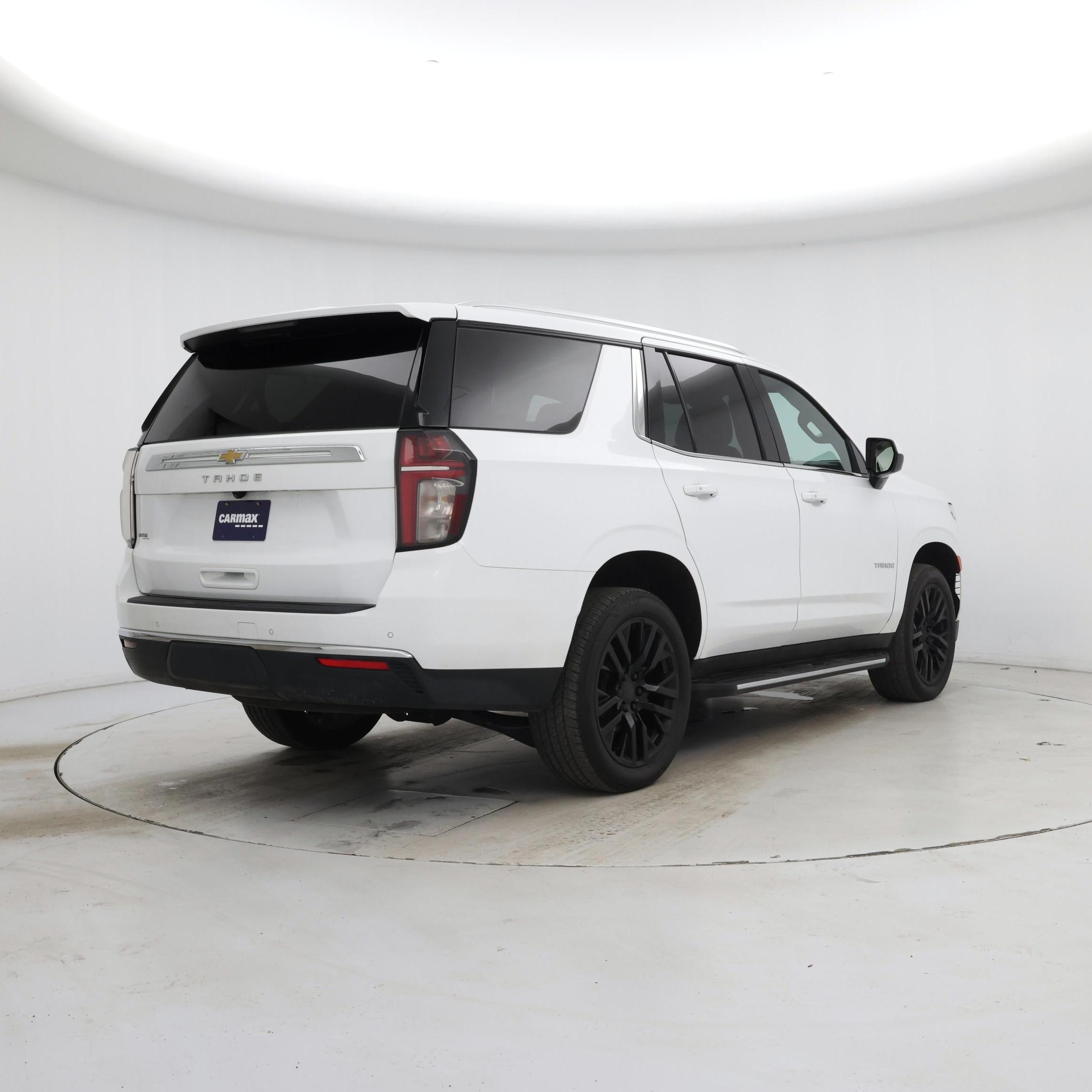 Thumbnail: 2023 Chevrolet Tahoe - 8