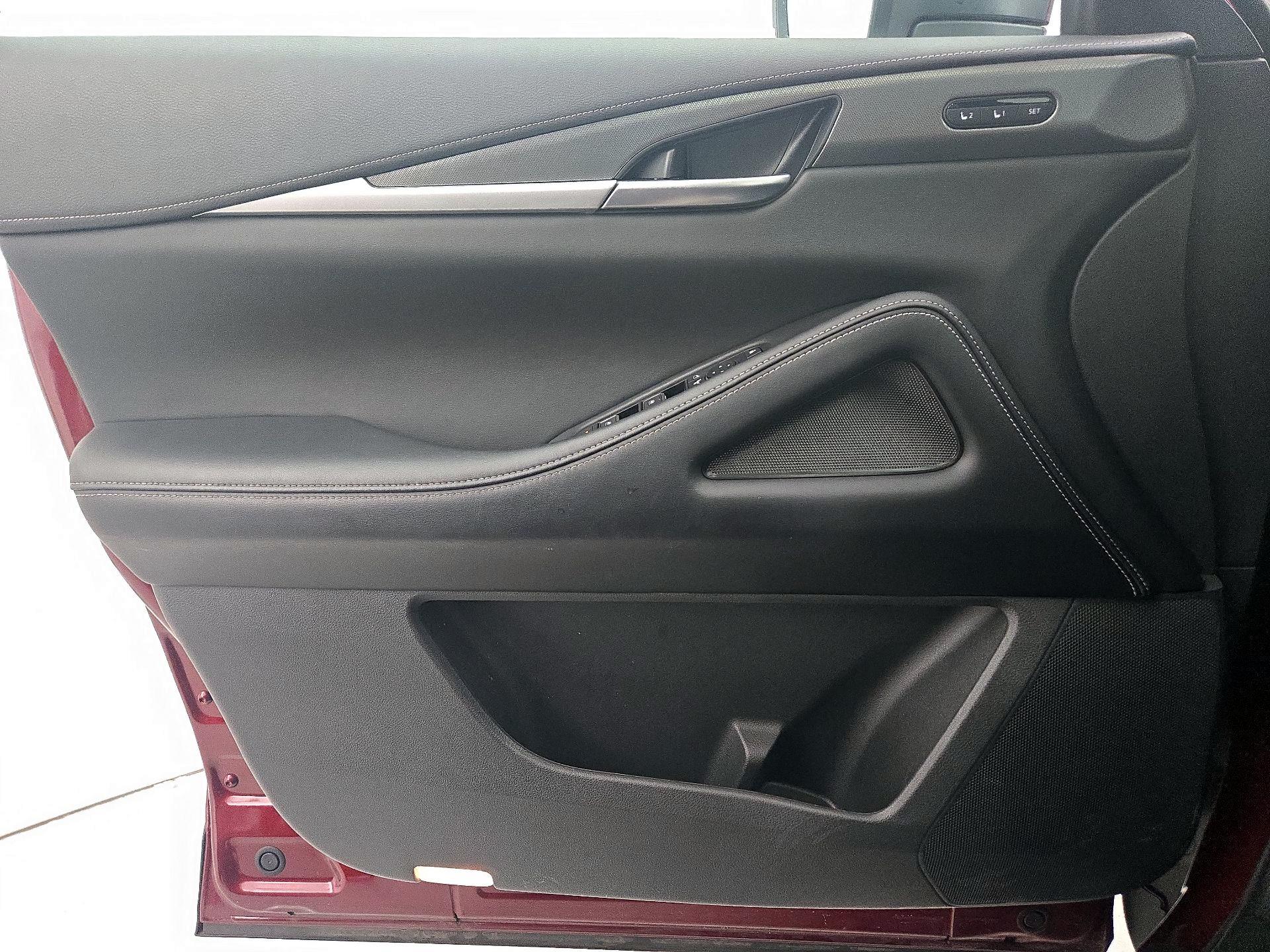 Thumbnail: 2024 INFINITI QX60 - 12