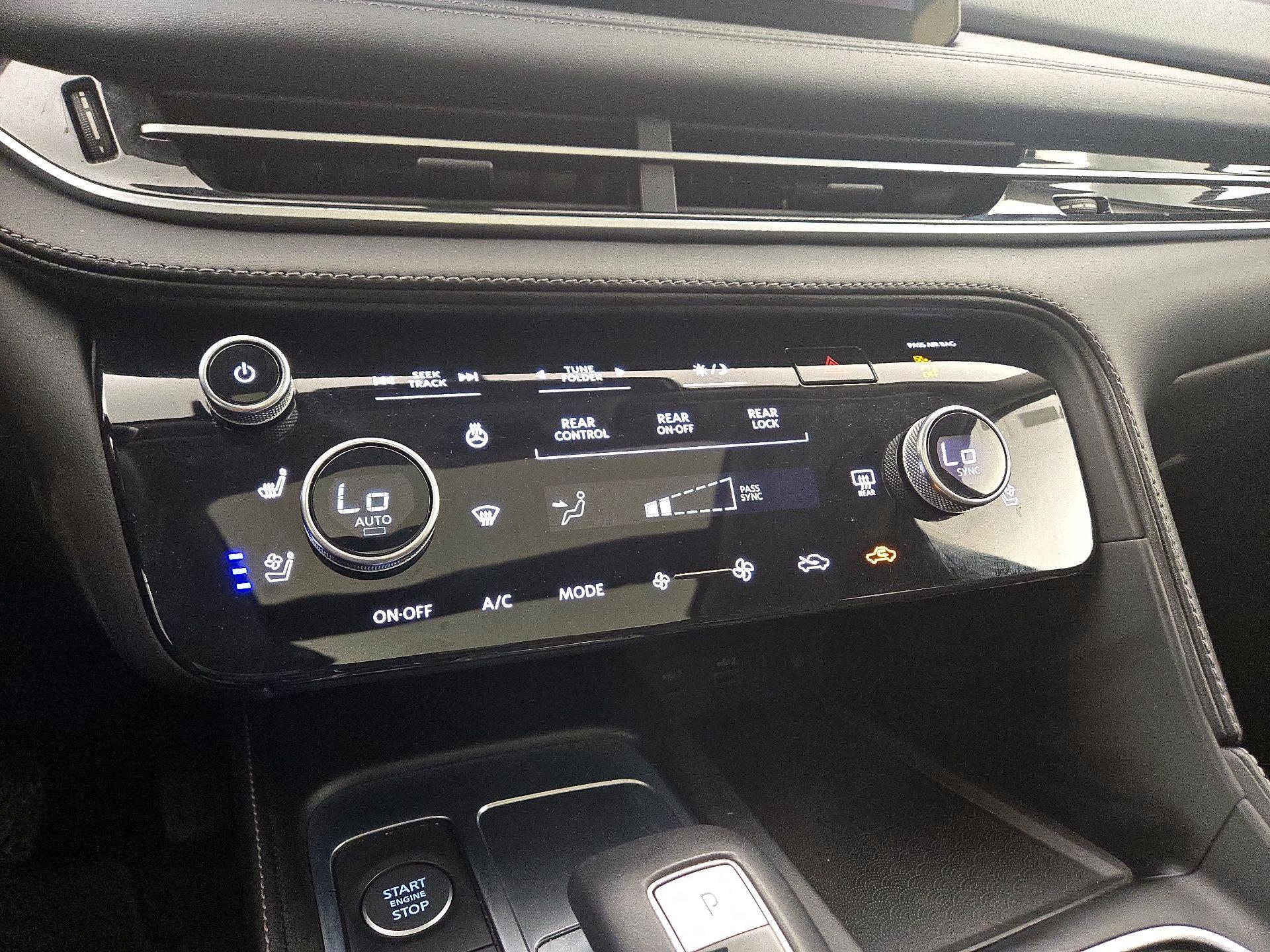 Thumbnail: 2024 INFINITI QX60 - 16