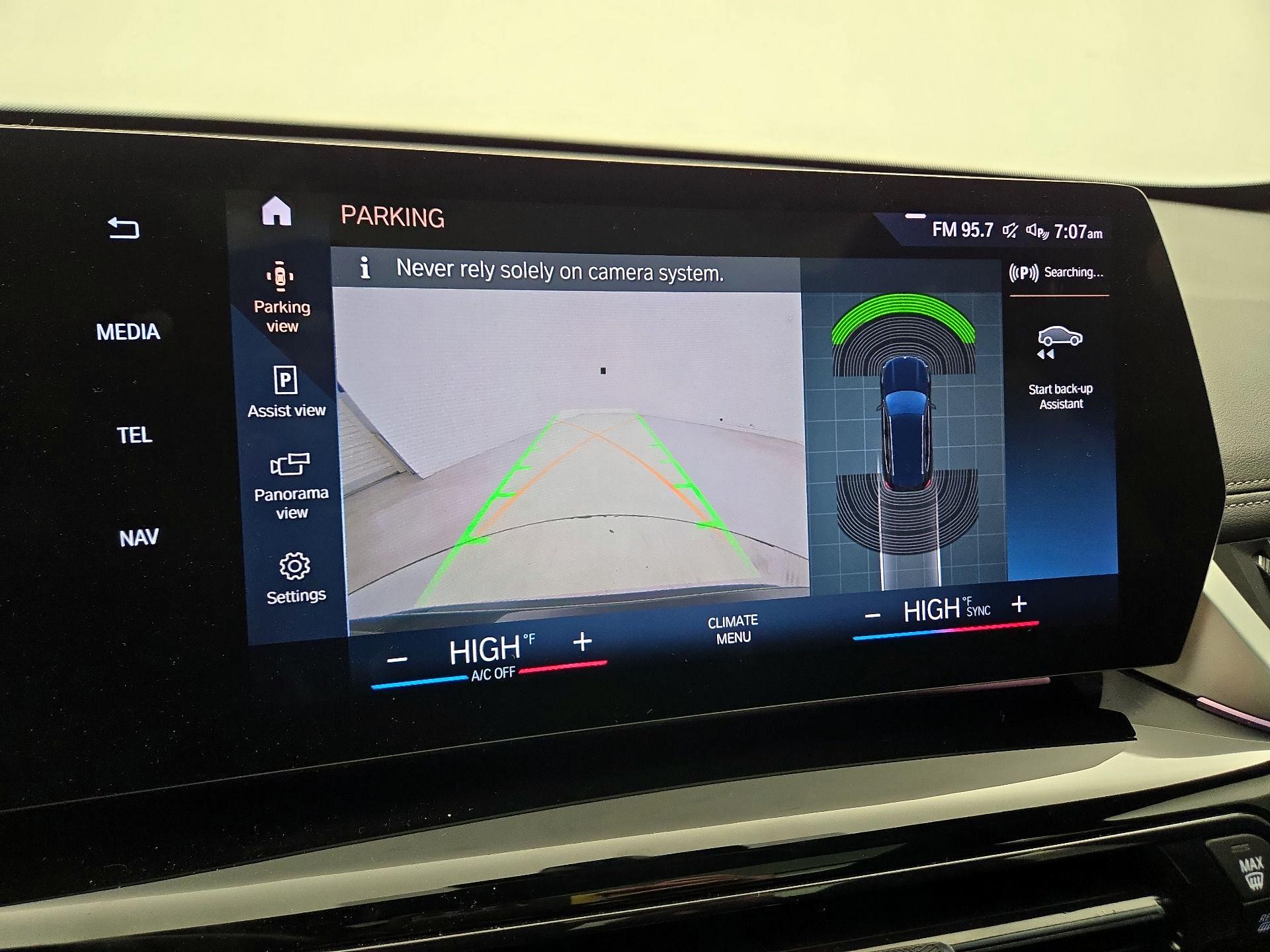 Thumbnail: 2023 BMW X1 - 15