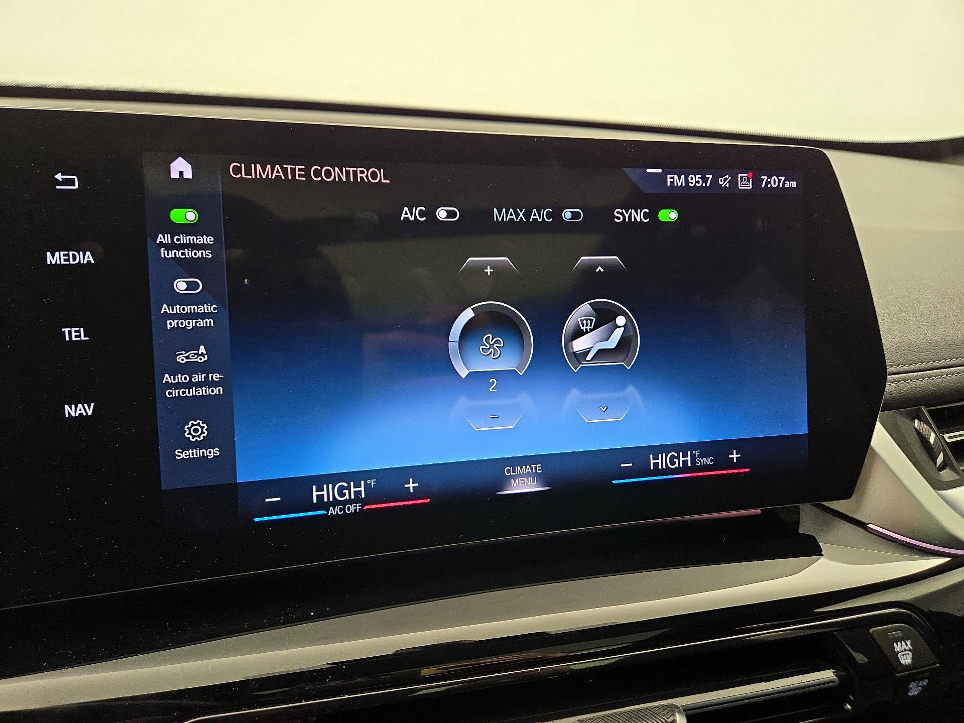 Thumbnail: 2023 BMW X1 - 17