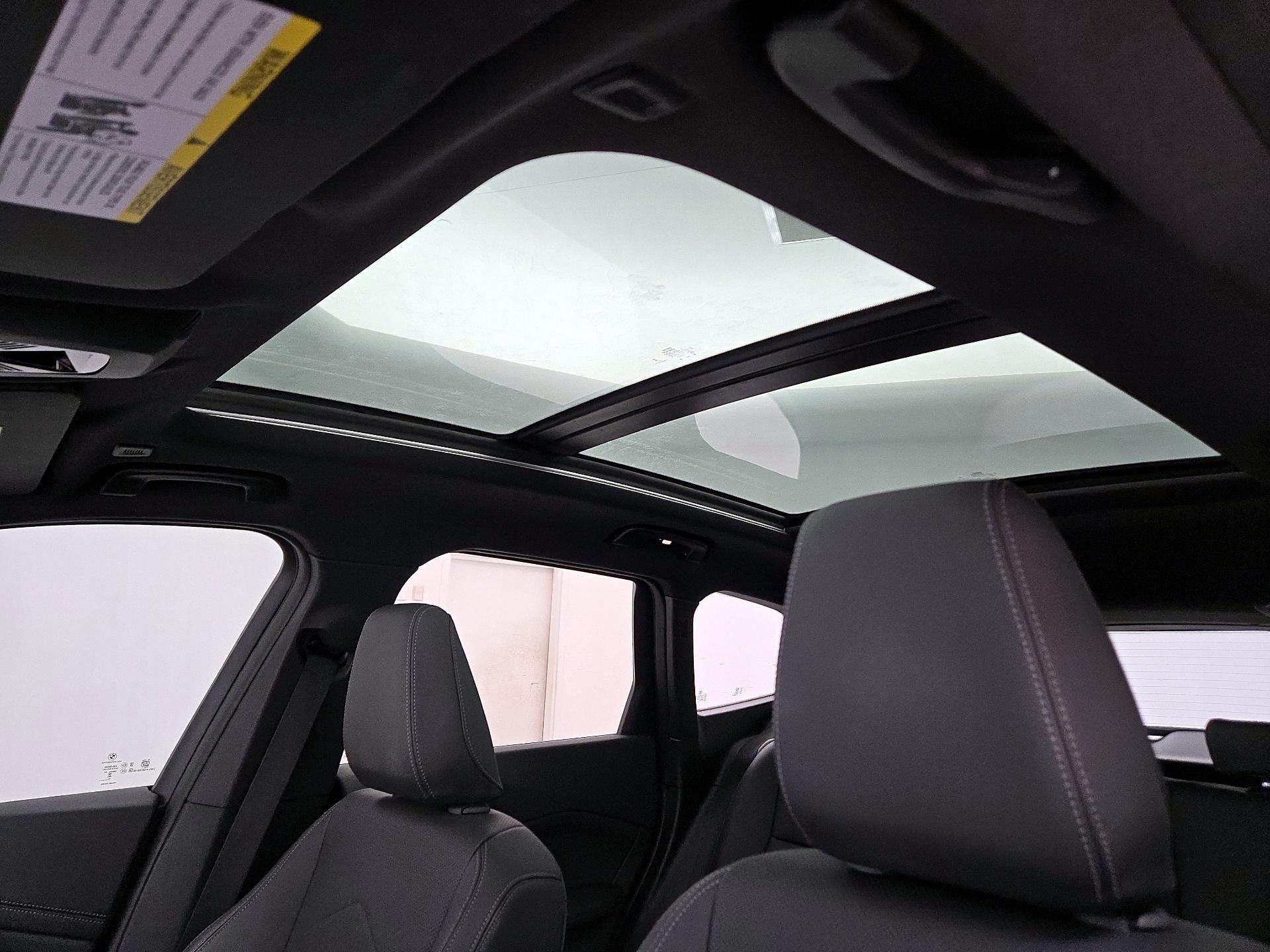 Thumbnail: 2023 BMW X1 - 20