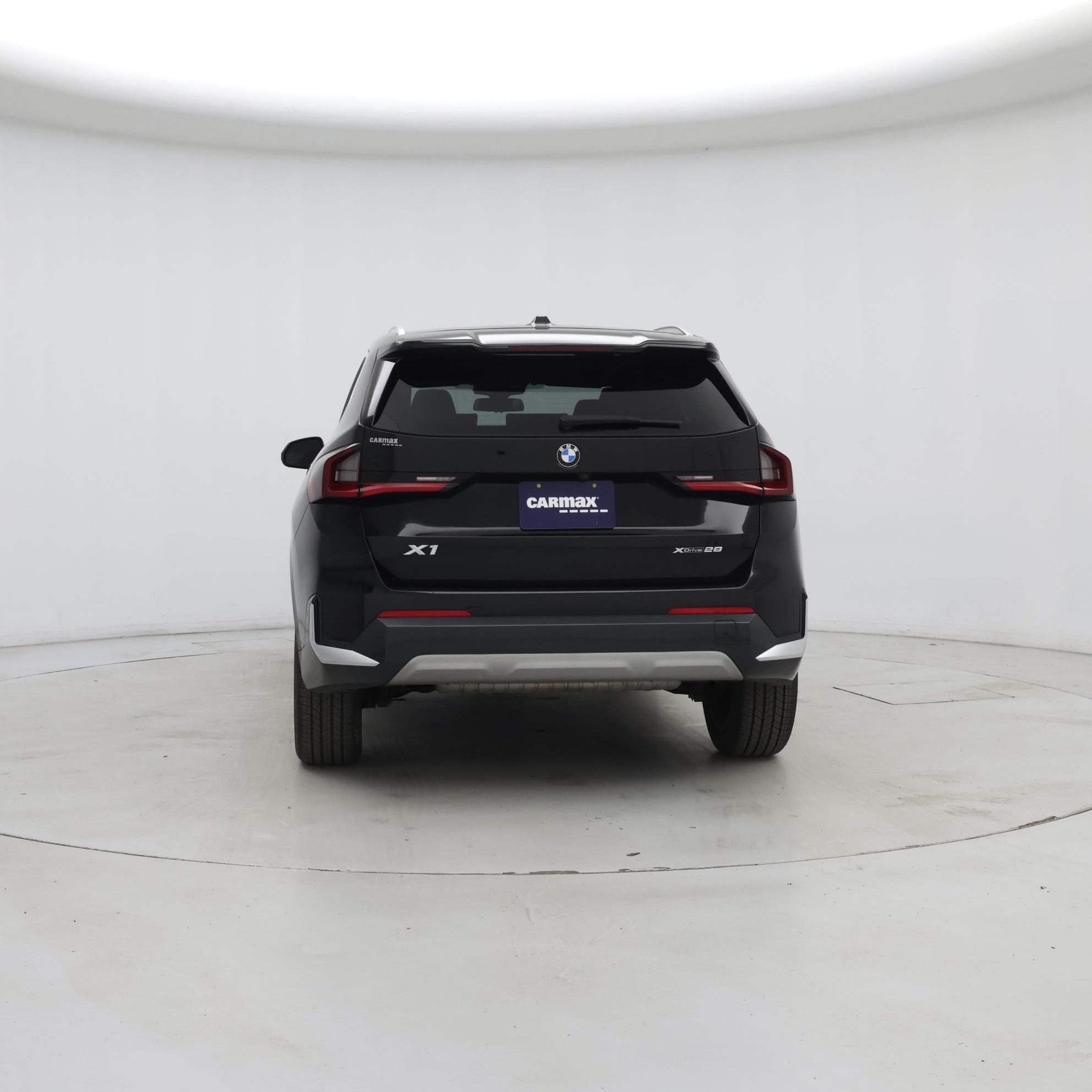 Thumbnail: 2023 BMW X1 - 6