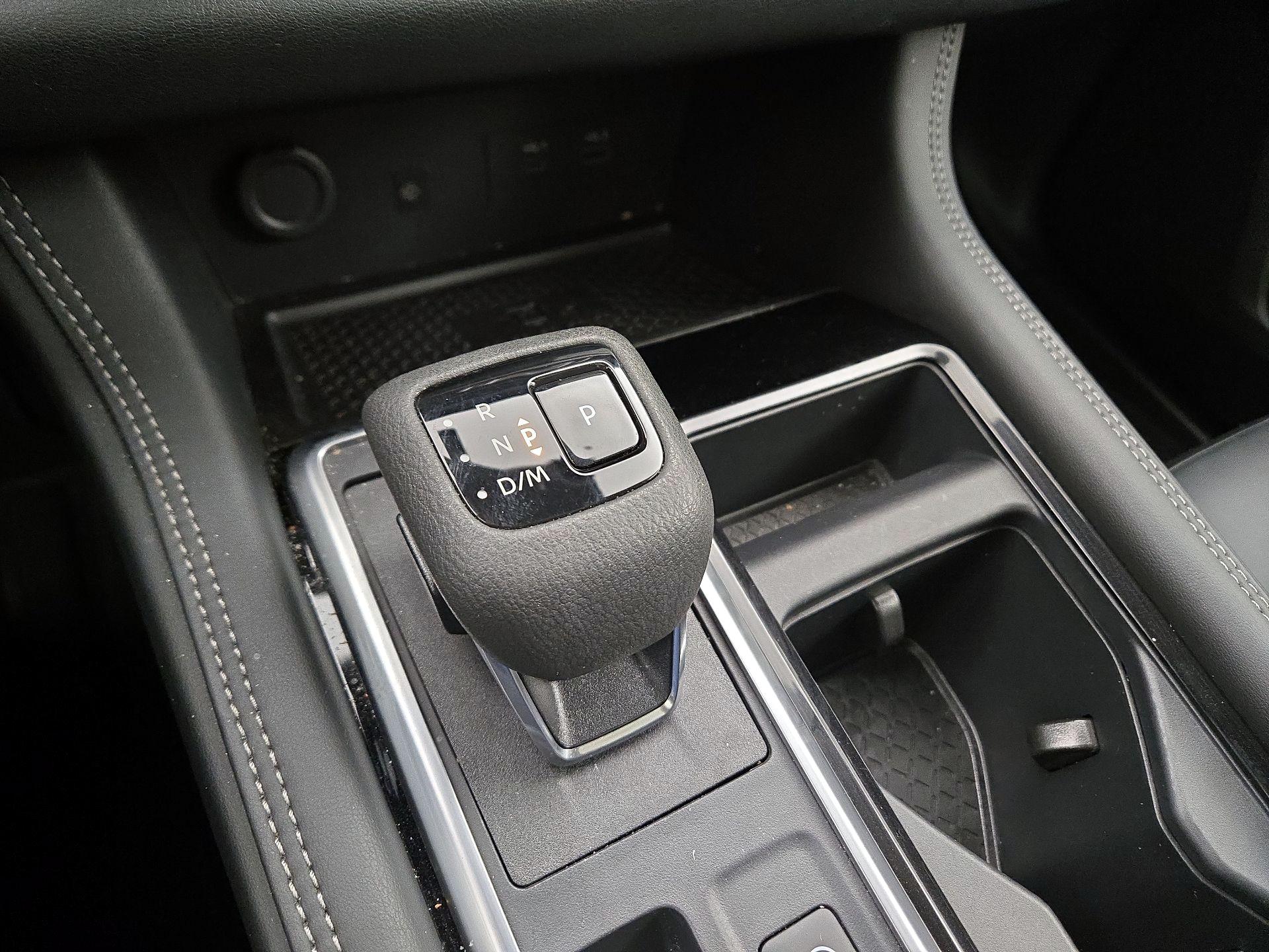 Thumbnail: 2024 Nissan Pathfinder - 17