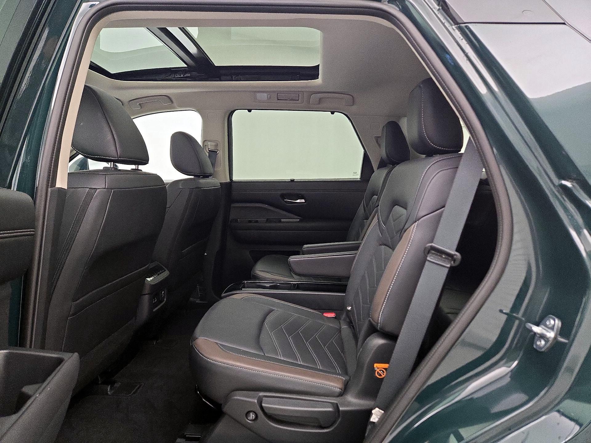 Thumbnail: 2024 Nissan Pathfinder - 20