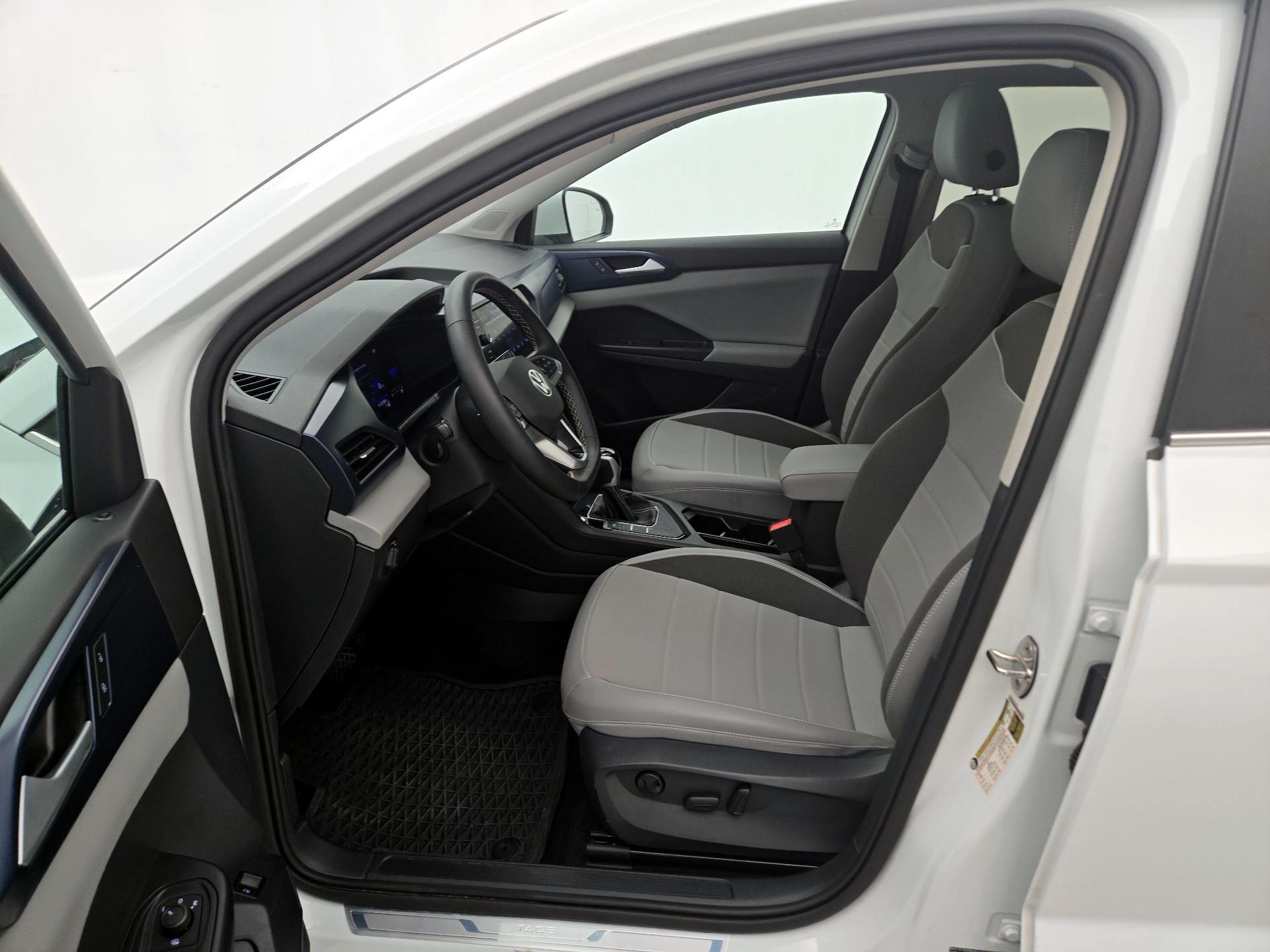 Thumbnail: 2023 Volkswagen Taos - 11