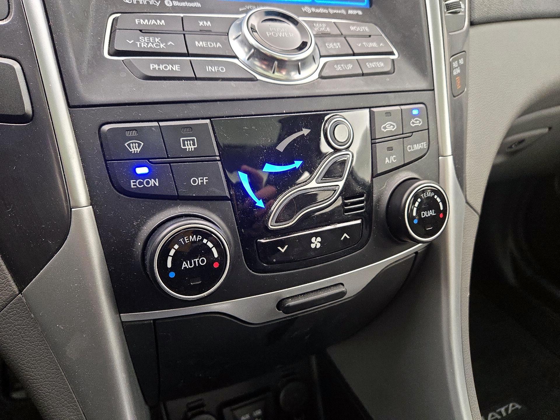 Thumbnail: 2015 Hyundai Sonata - 17