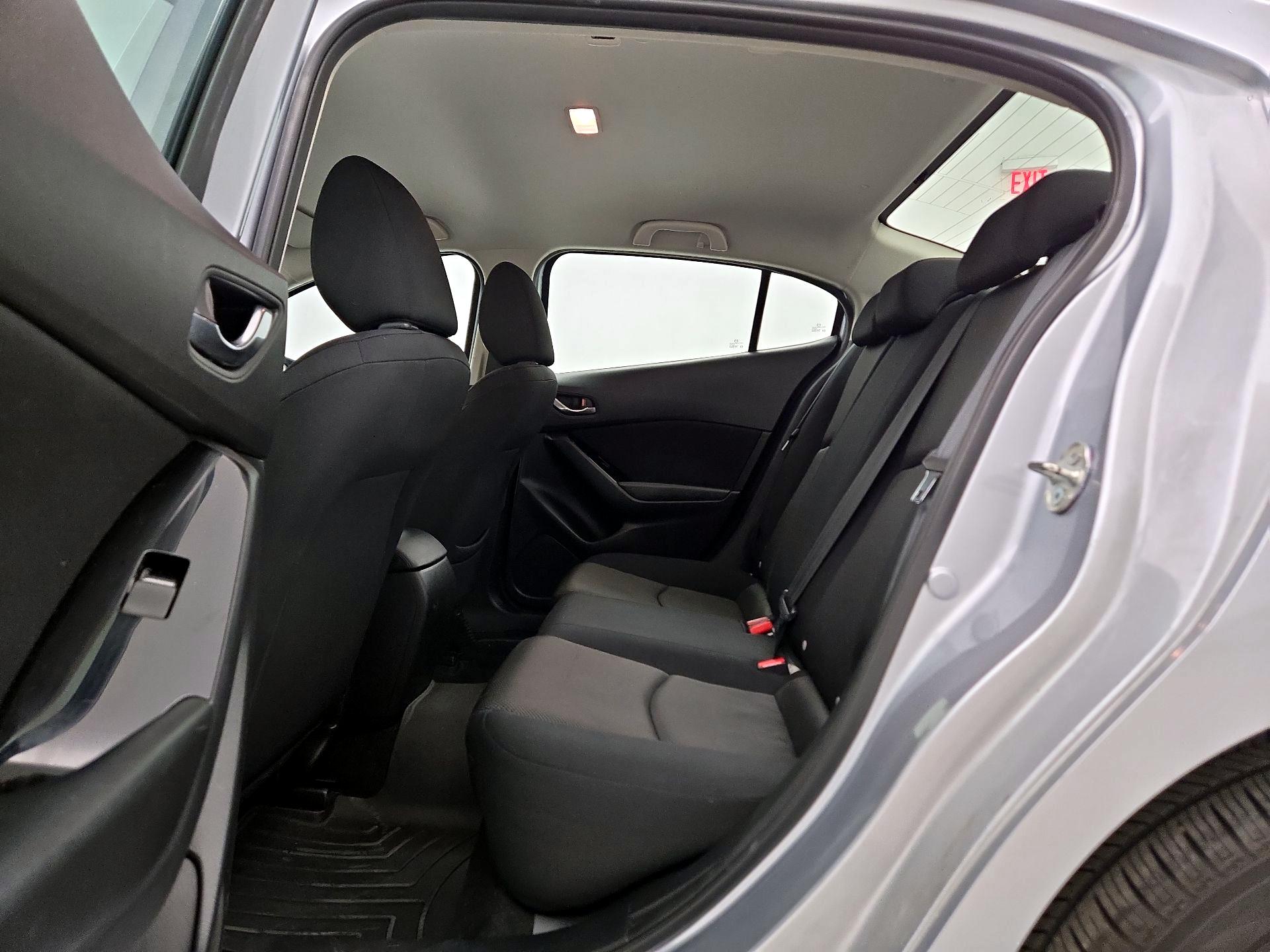 Thumbnail: 2018 Mazda Mazda3 - 19