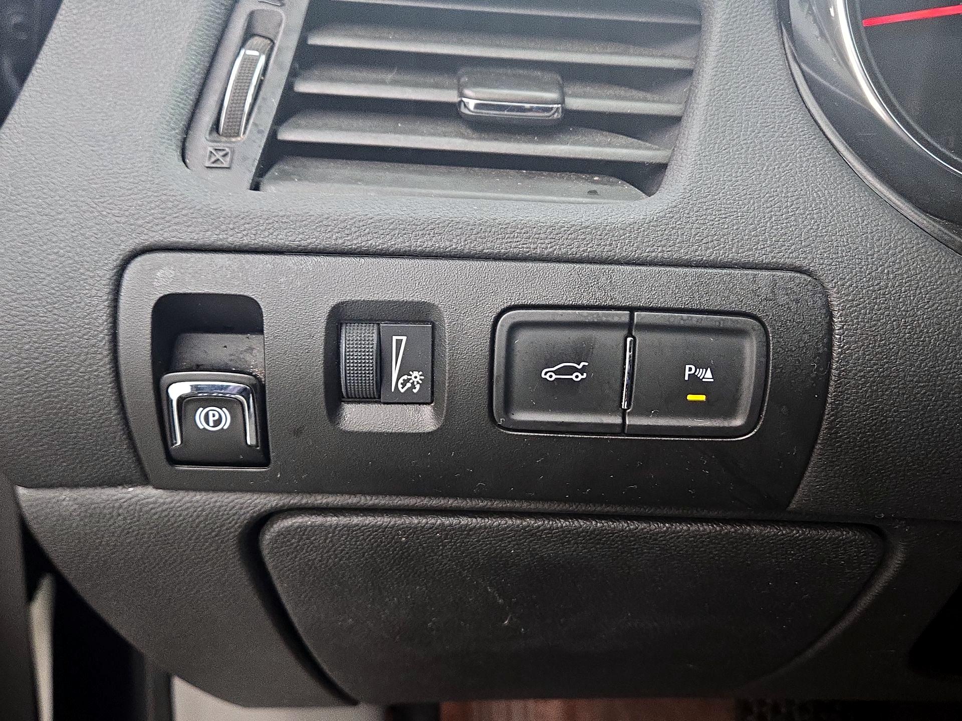 Thumbnail: 2015 Chevrolet Impala - 13