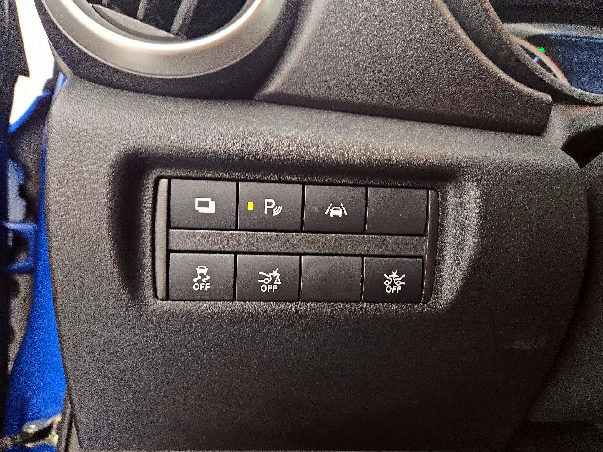 Thumbnail: 2020 Nissan Versa - 13