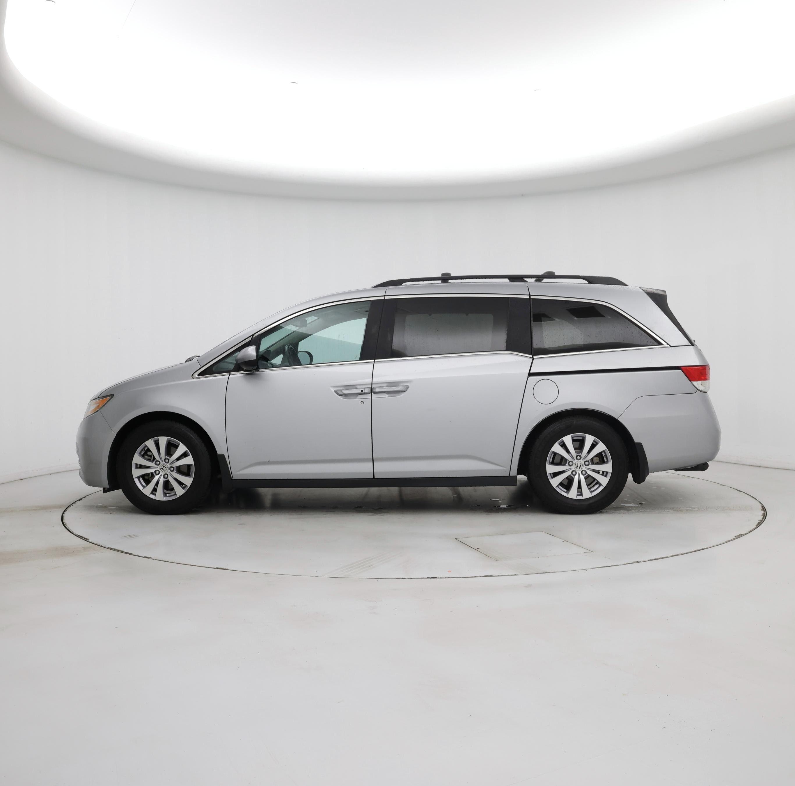 Thumbnail: 2016 Honda Odyssey - 3