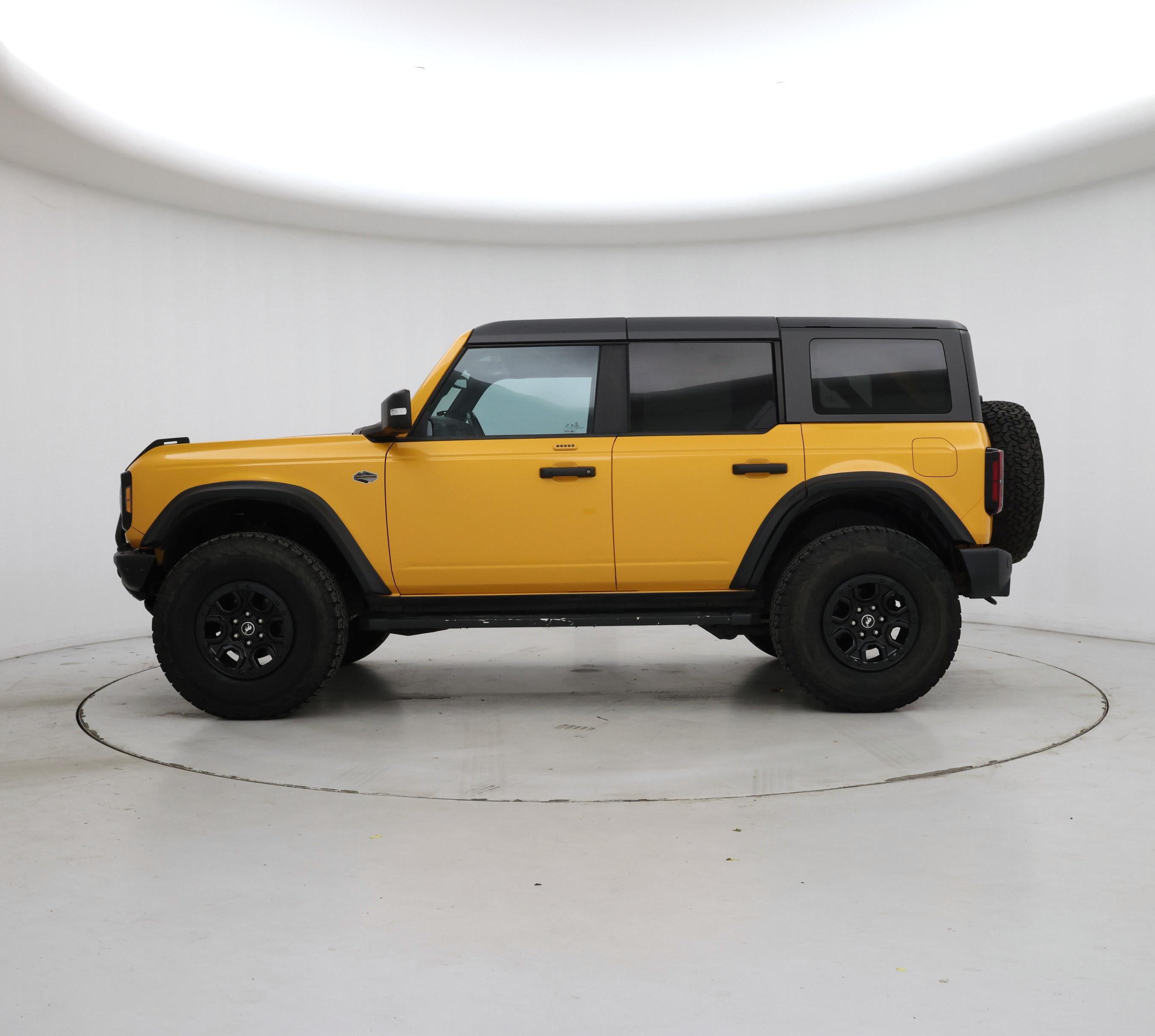 Thumbnail: 2022 Ford Bronco - 3