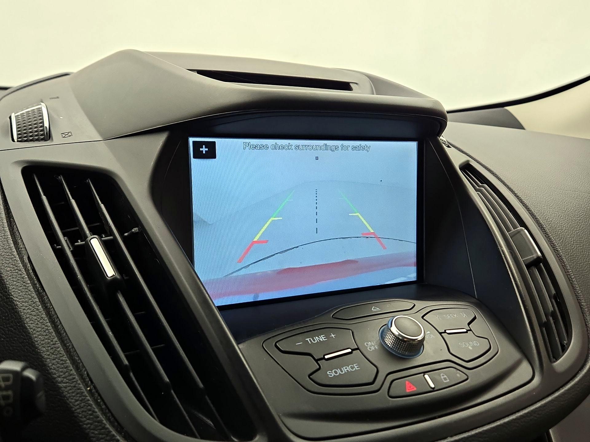 Thumbnail: 2016 Ford Escape - 14