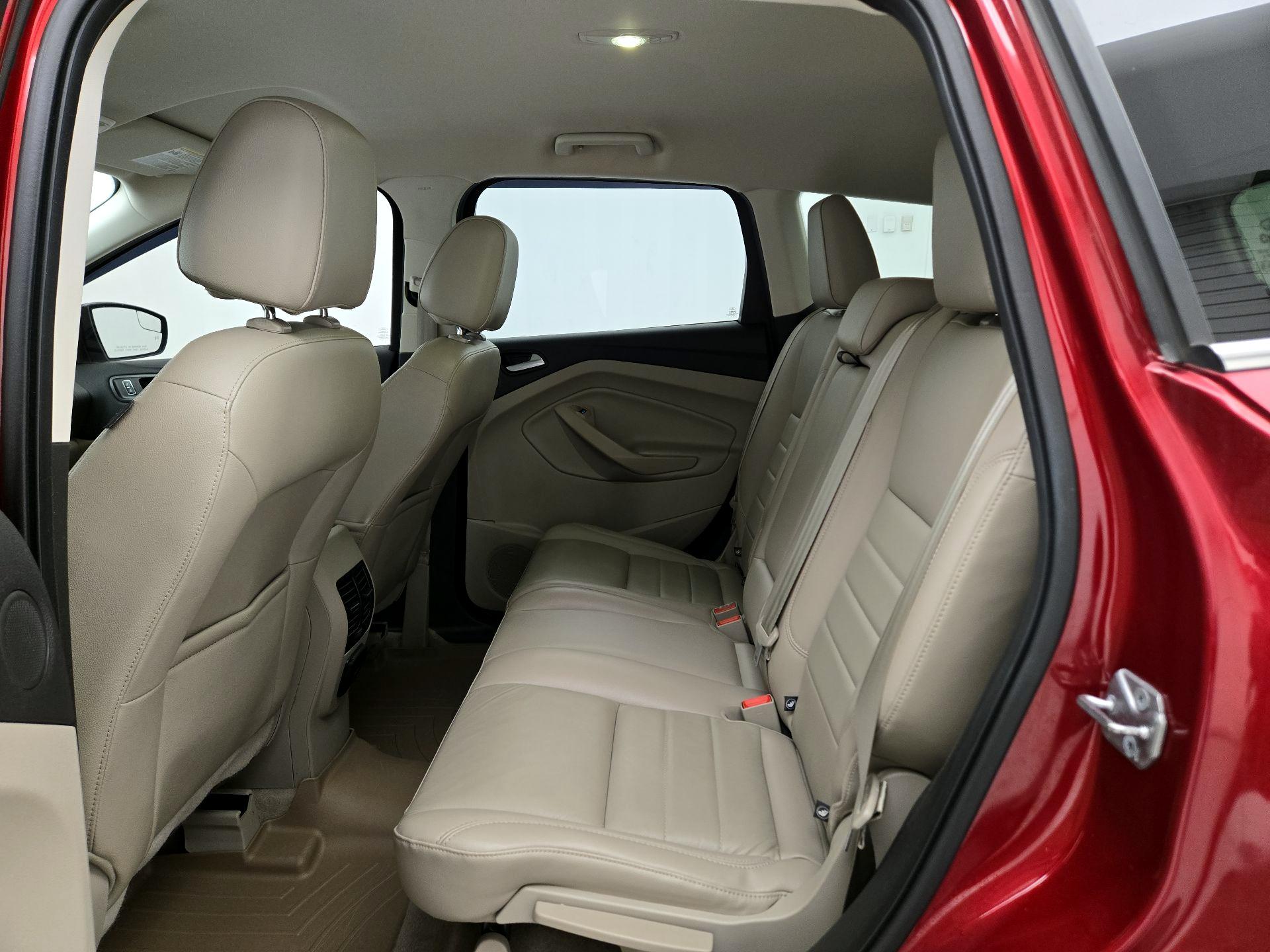 Thumbnail: 2016 Ford Escape - 19